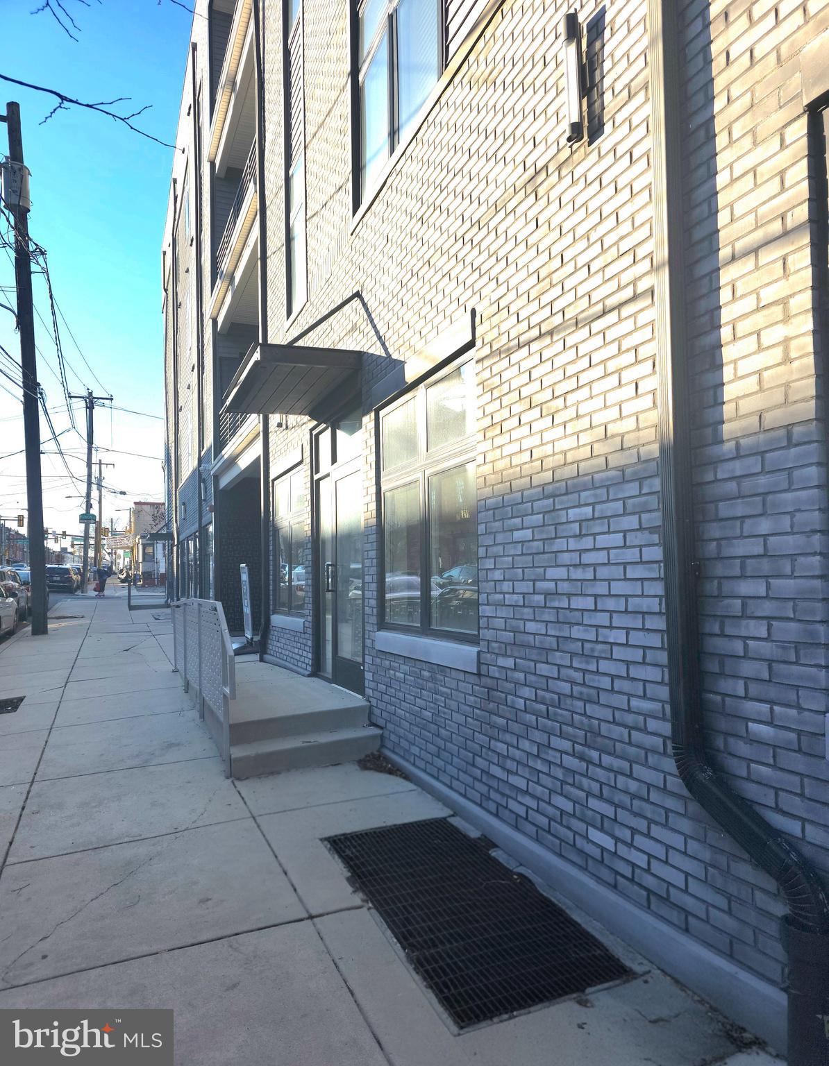 MANTUA - Commercial Lease