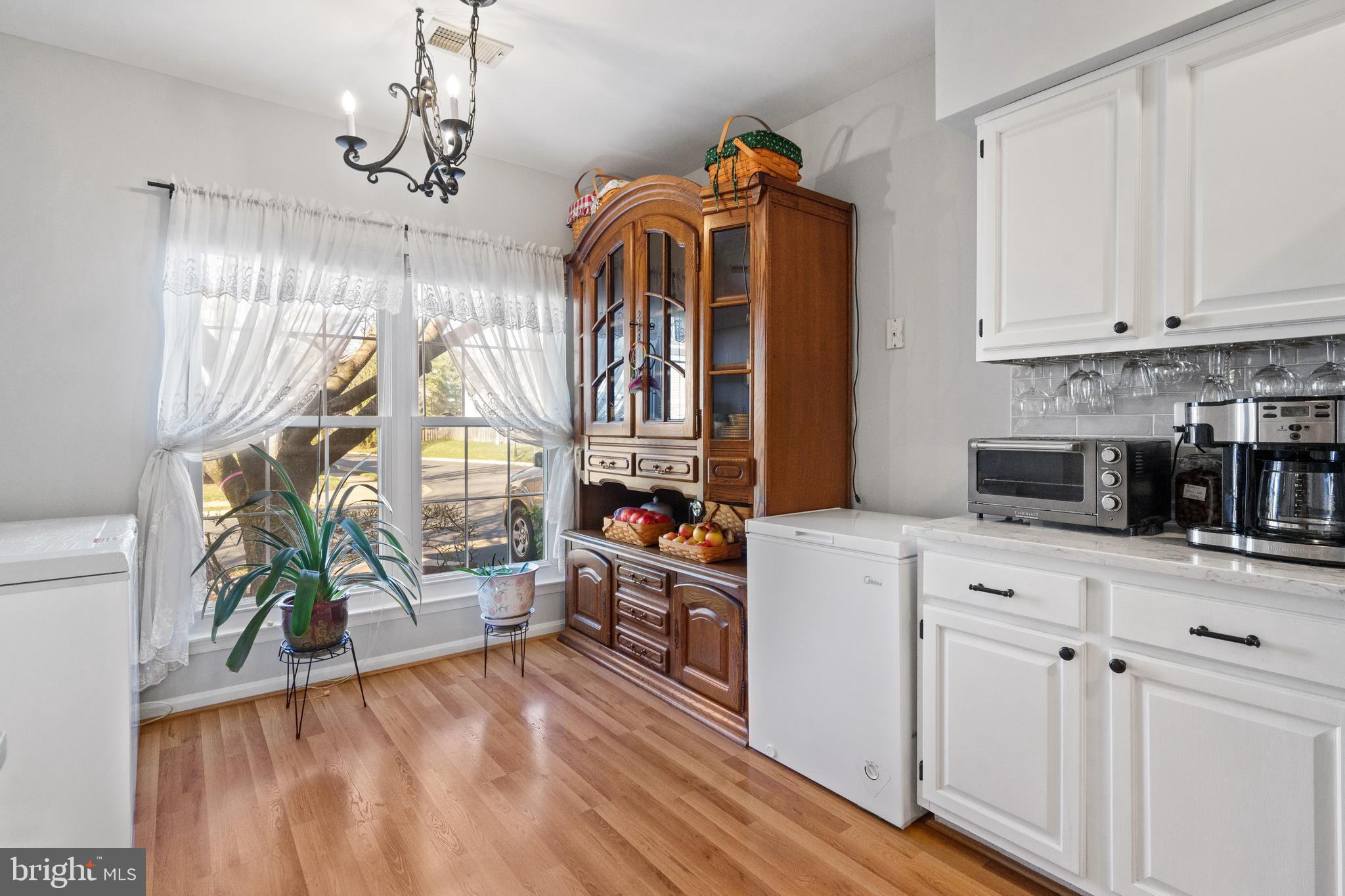 LIFESTYLE AT SULLY STATION - Residential