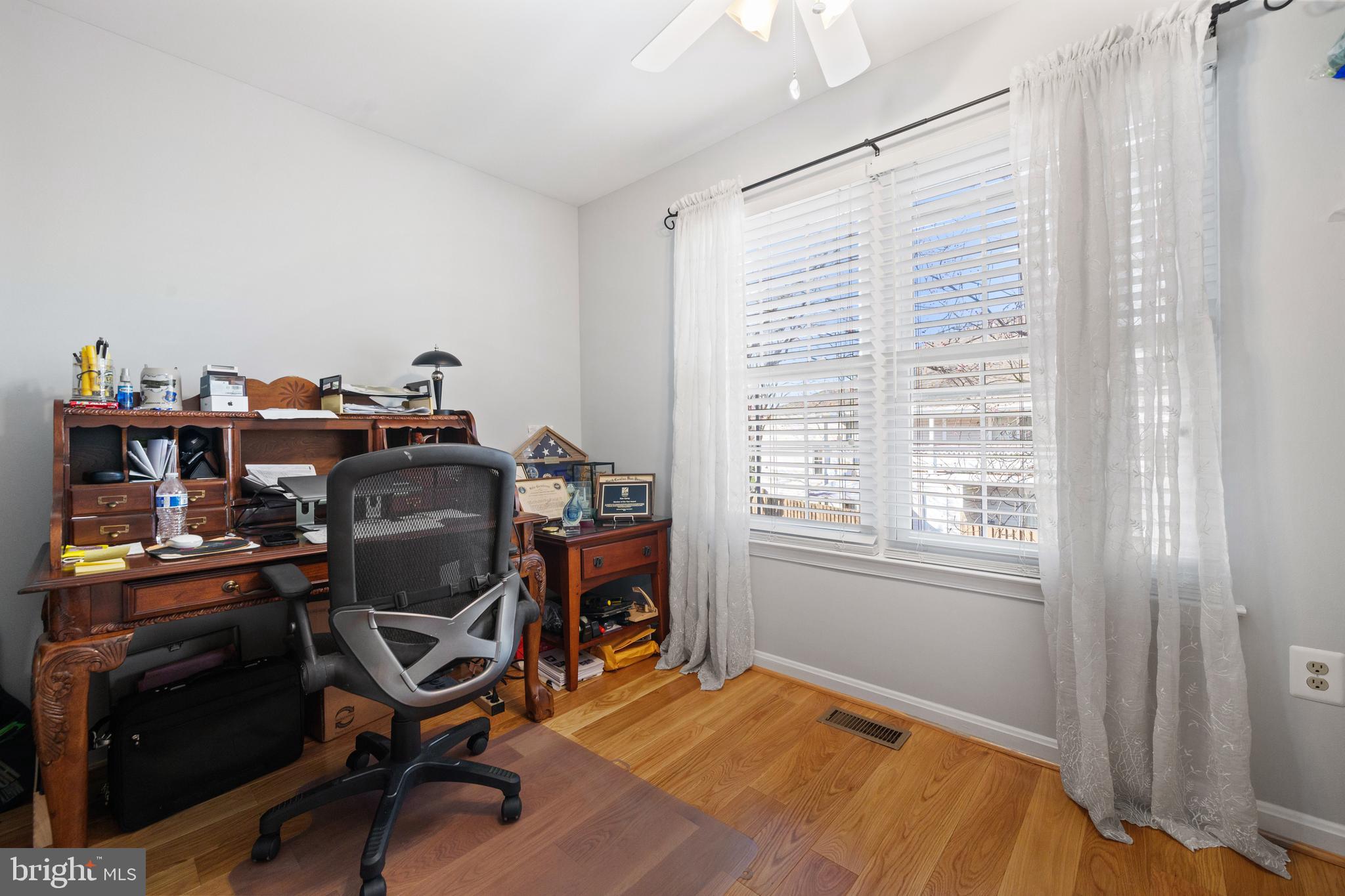 LIFESTYLE AT SULLY STATION - Residential