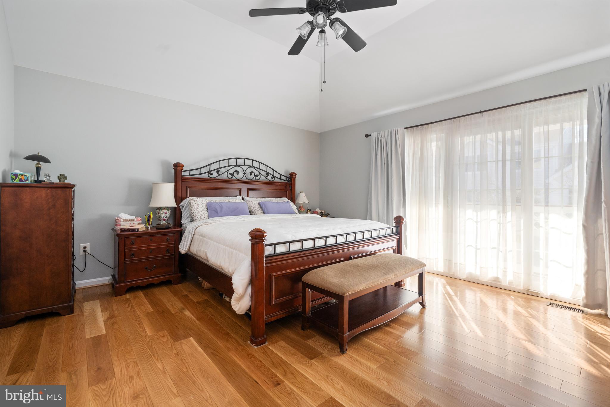 LIFESTYLE AT SULLY STATION - Residential