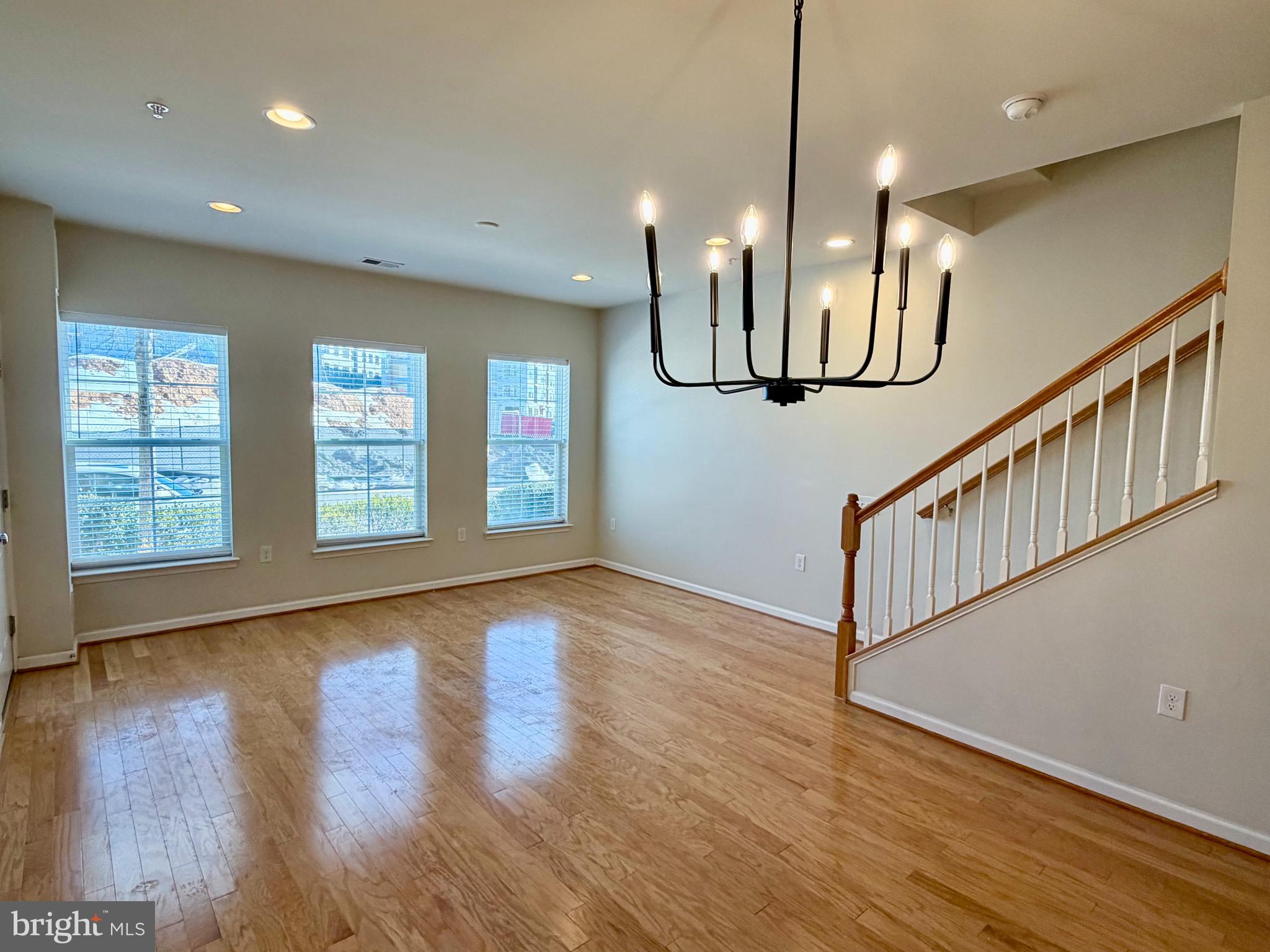 2951 FINSBURY PLACE 97