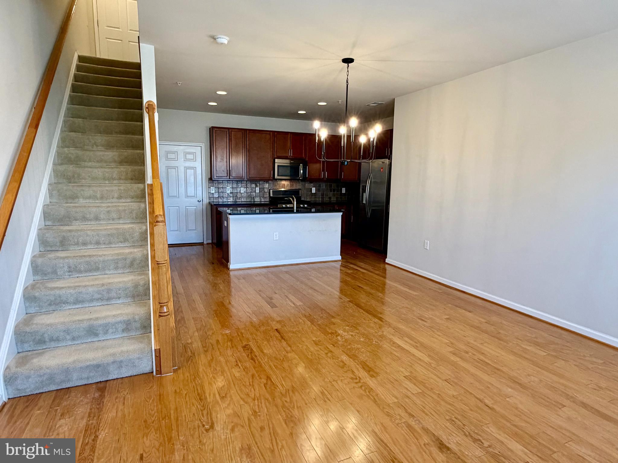 2951 FINSBURY PLACE 97