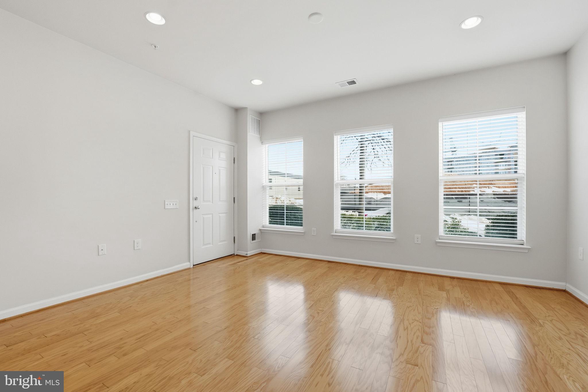 LOFTS AT METROWEST - Residential