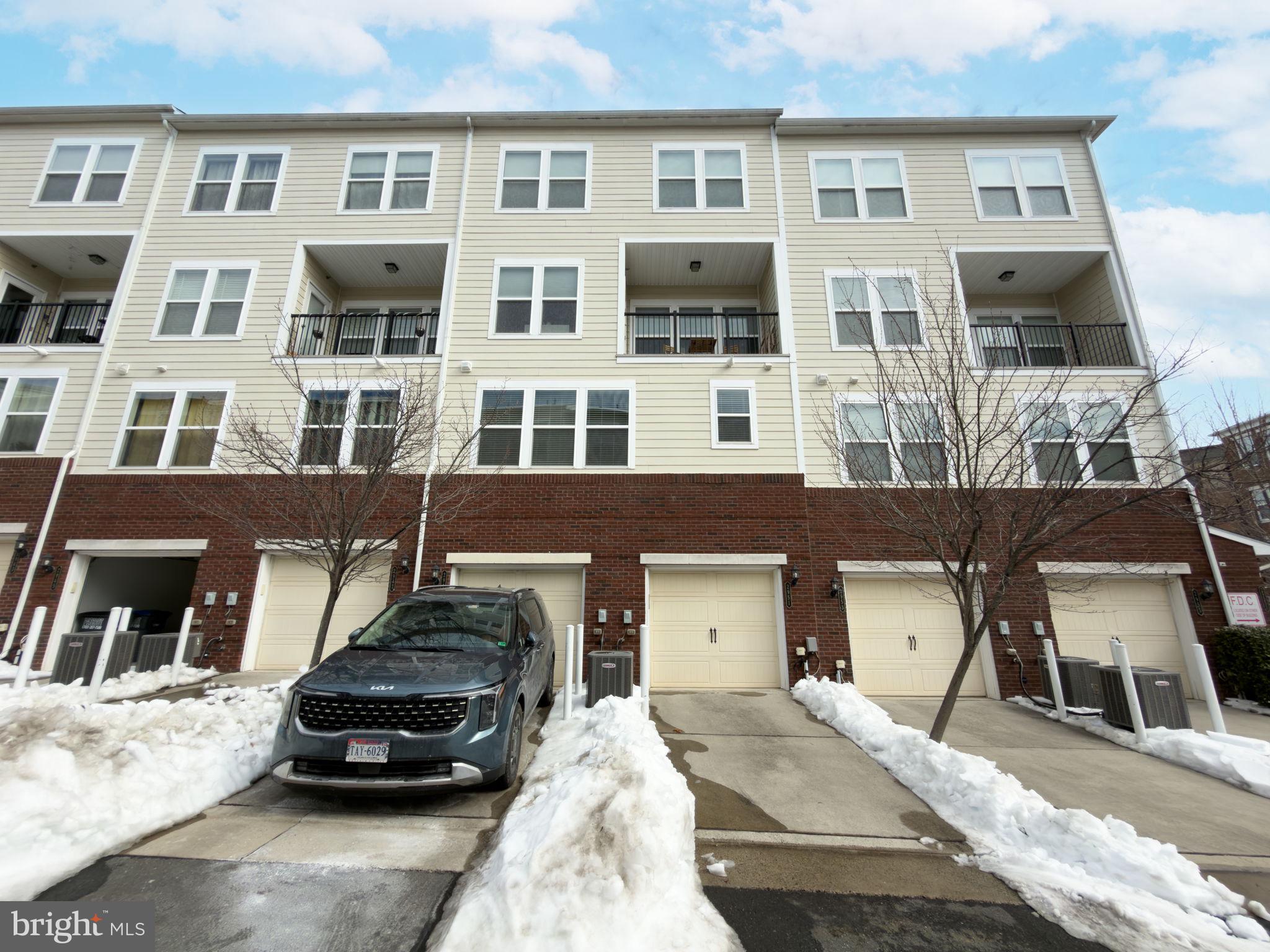 LOFTS AT METROWEST - Residential