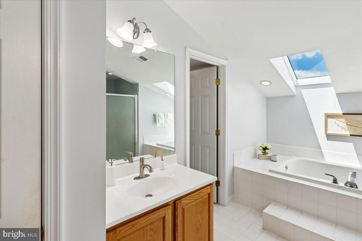 EMERSON - Residential