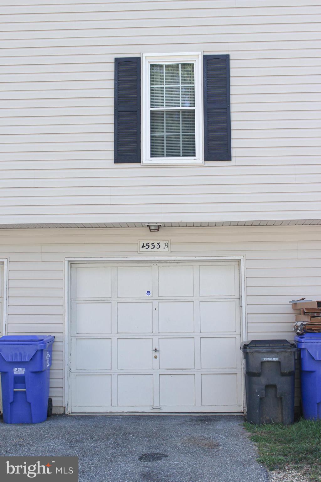 SOMERSET - Residential Lease