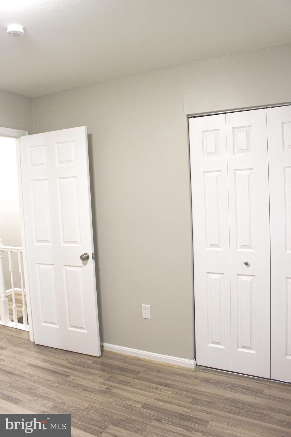 SOMERSET - Residential Lease