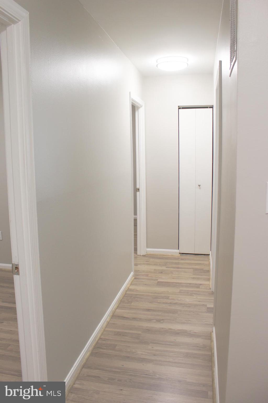 SOMERSET - Residential Lease