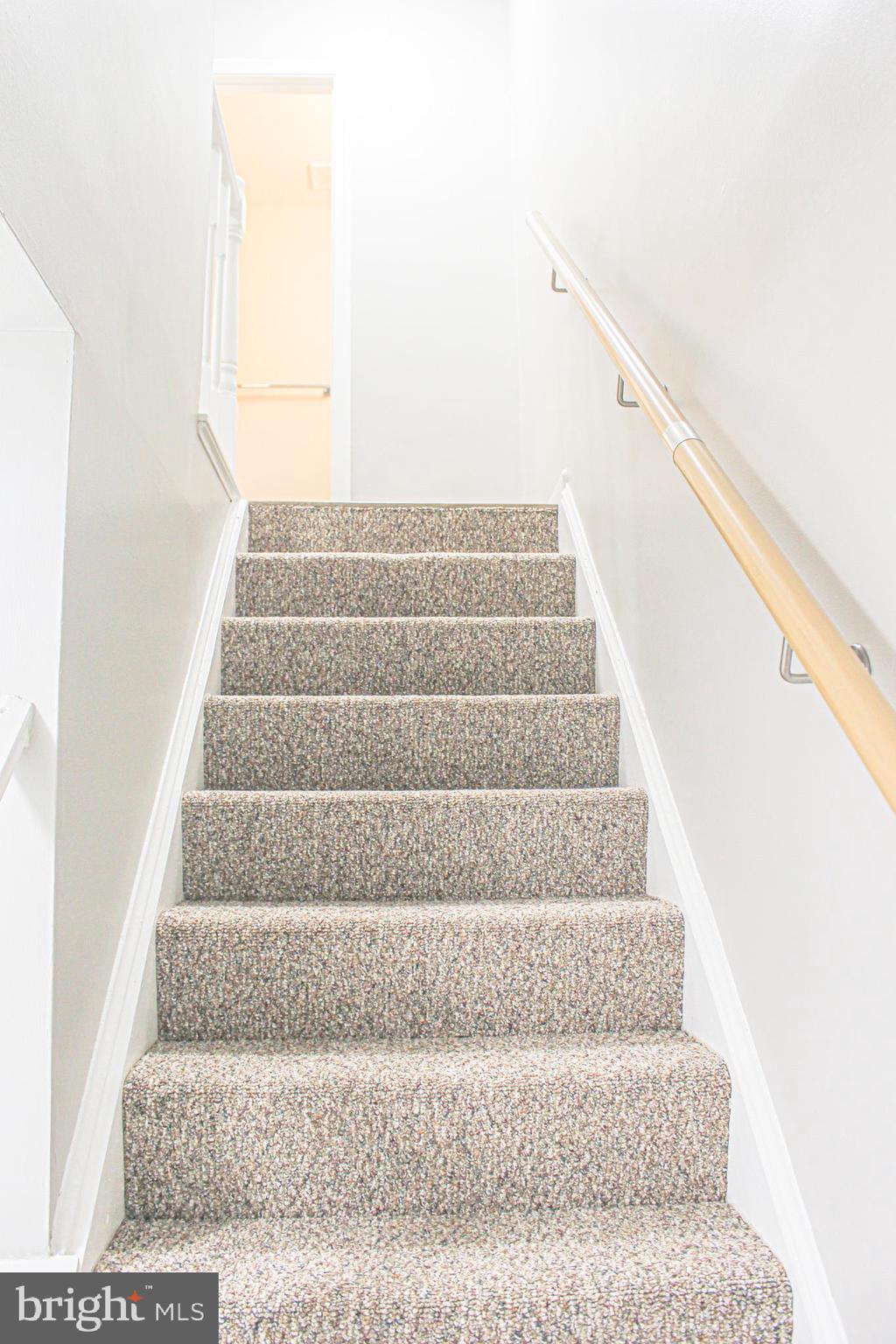 SOMERSET - Residential Lease