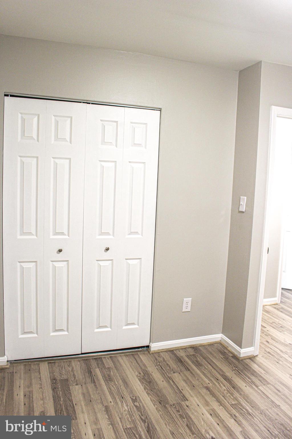 SOMERSET - Residential Lease