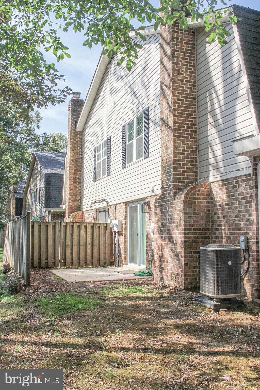 SOMERSET - Residential Lease