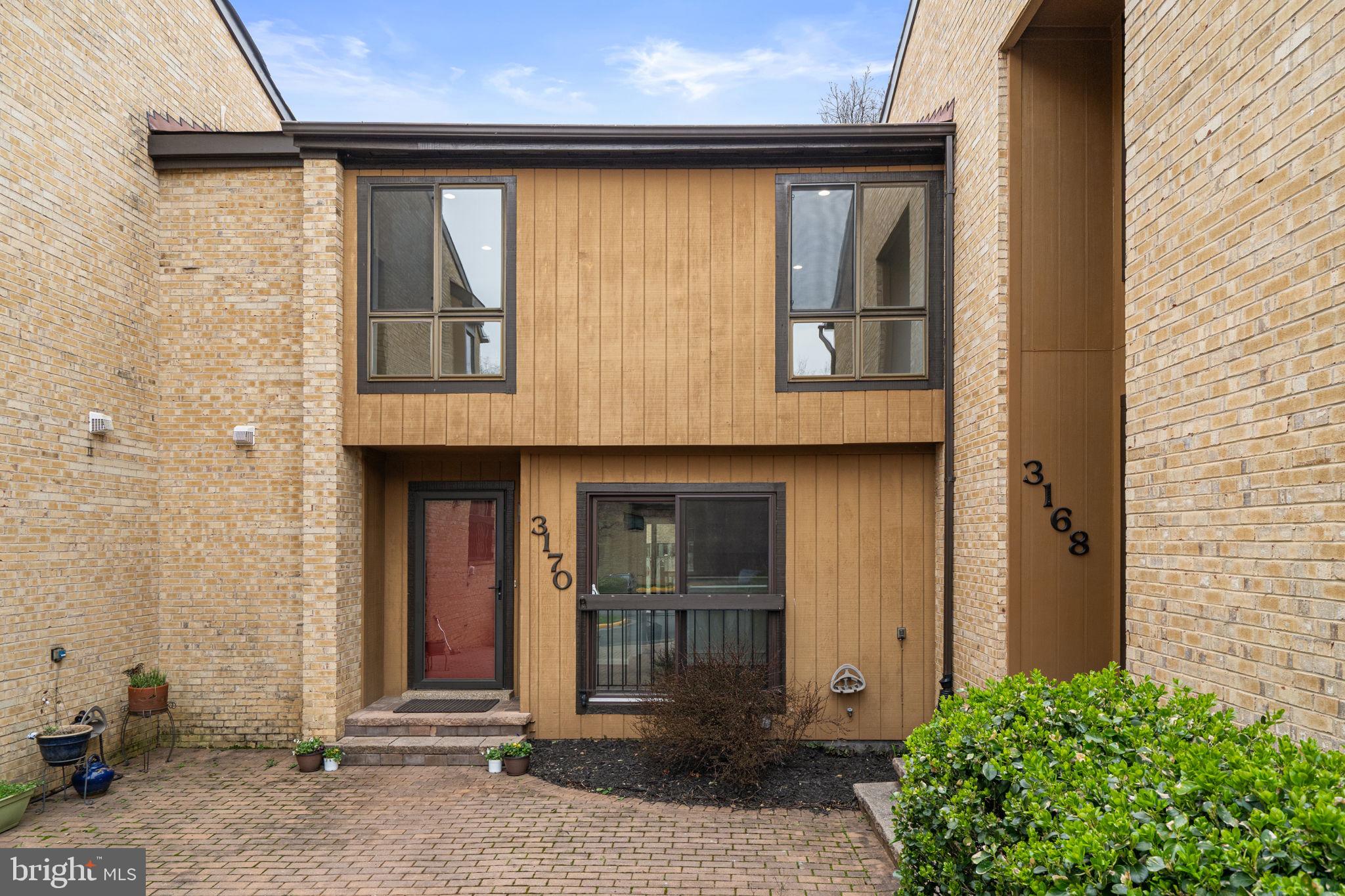 CHESTERFIELD MEWS - Residential