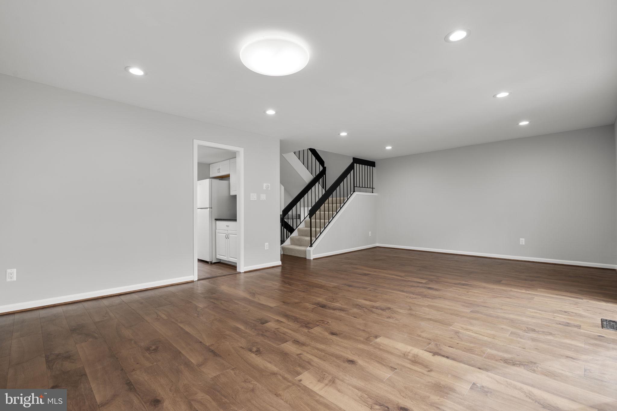 CHESTERFIELD MEWS - Residential