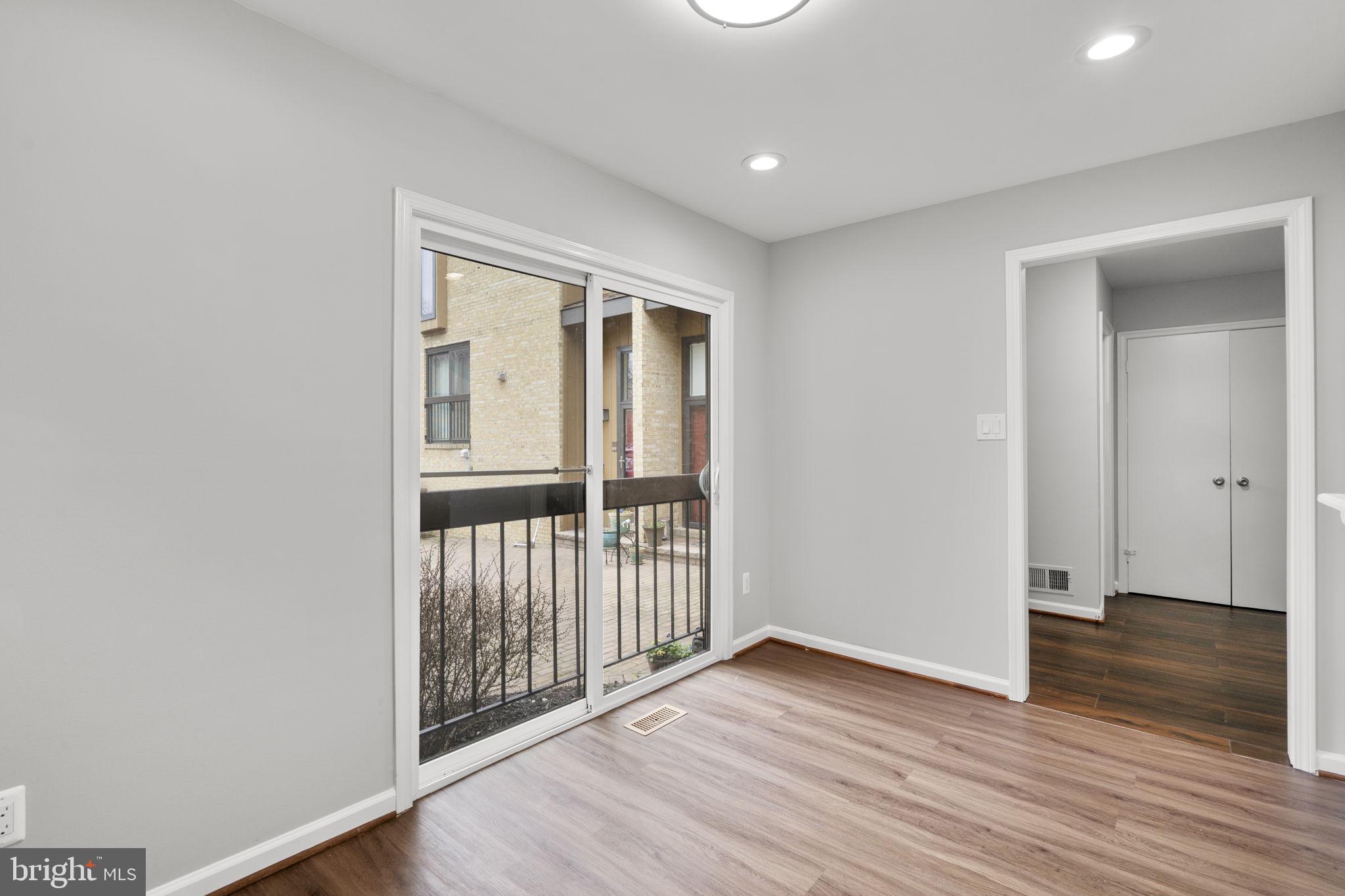 CHESTERFIELD MEWS - Residential