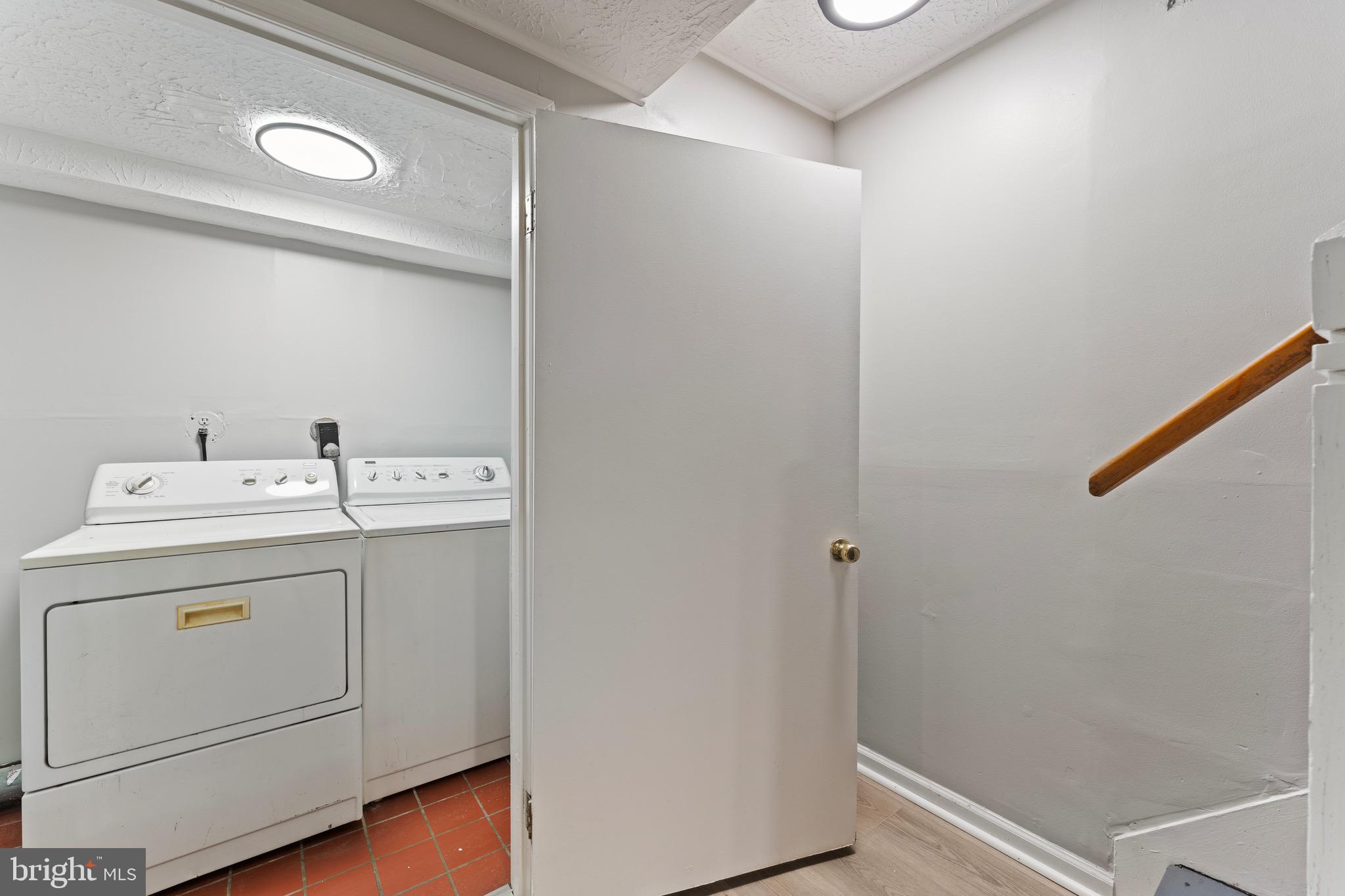 BELVEDERE SQUARE - Residential