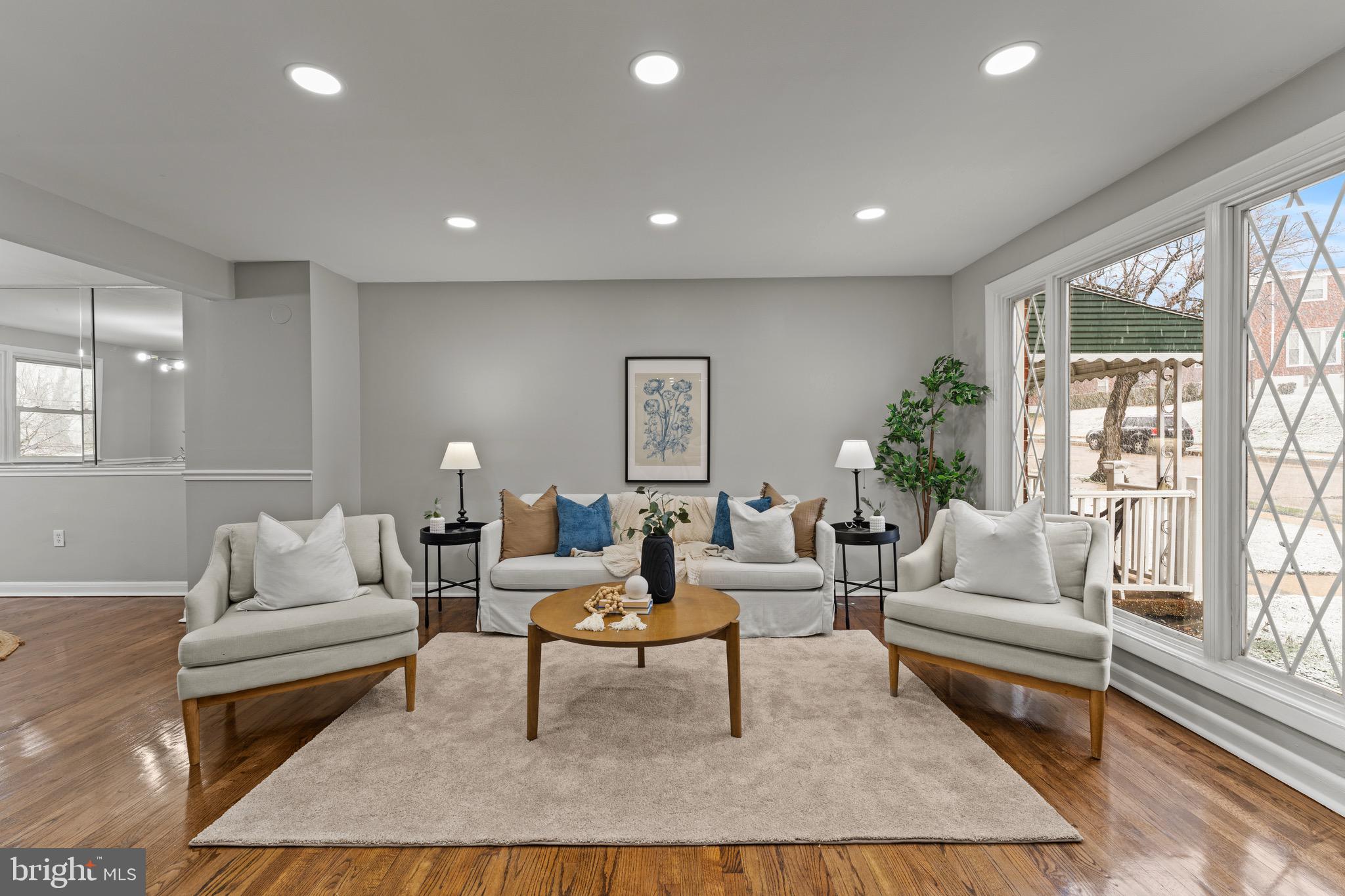 BELVEDERE SQUARE - Residential