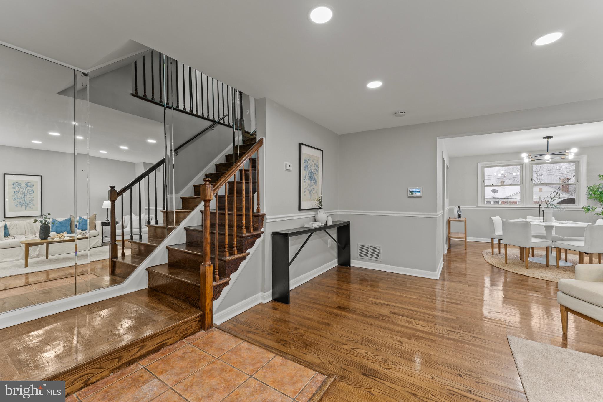 BELVEDERE SQUARE - Residential