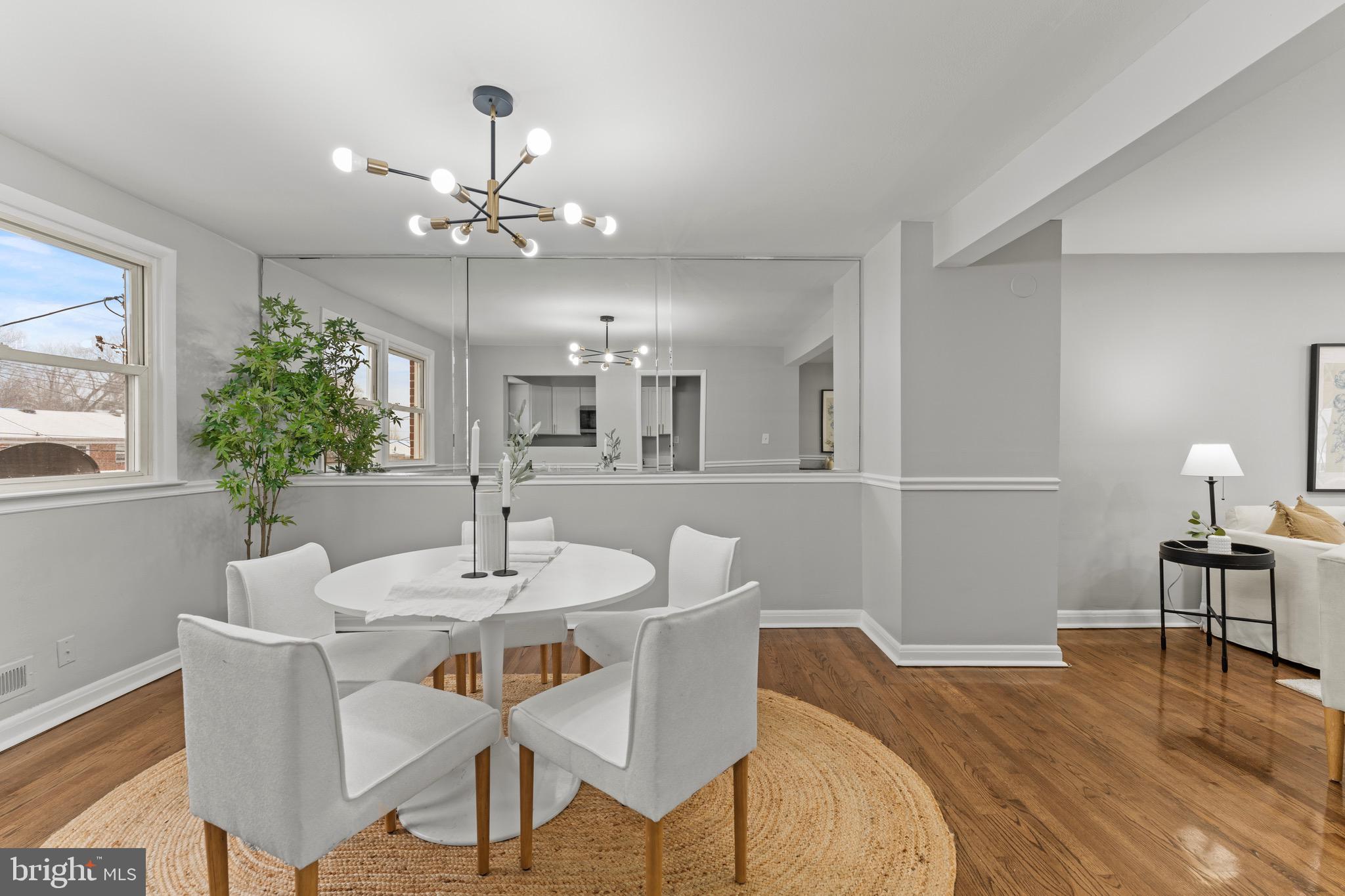 BELVEDERE SQUARE - Residential