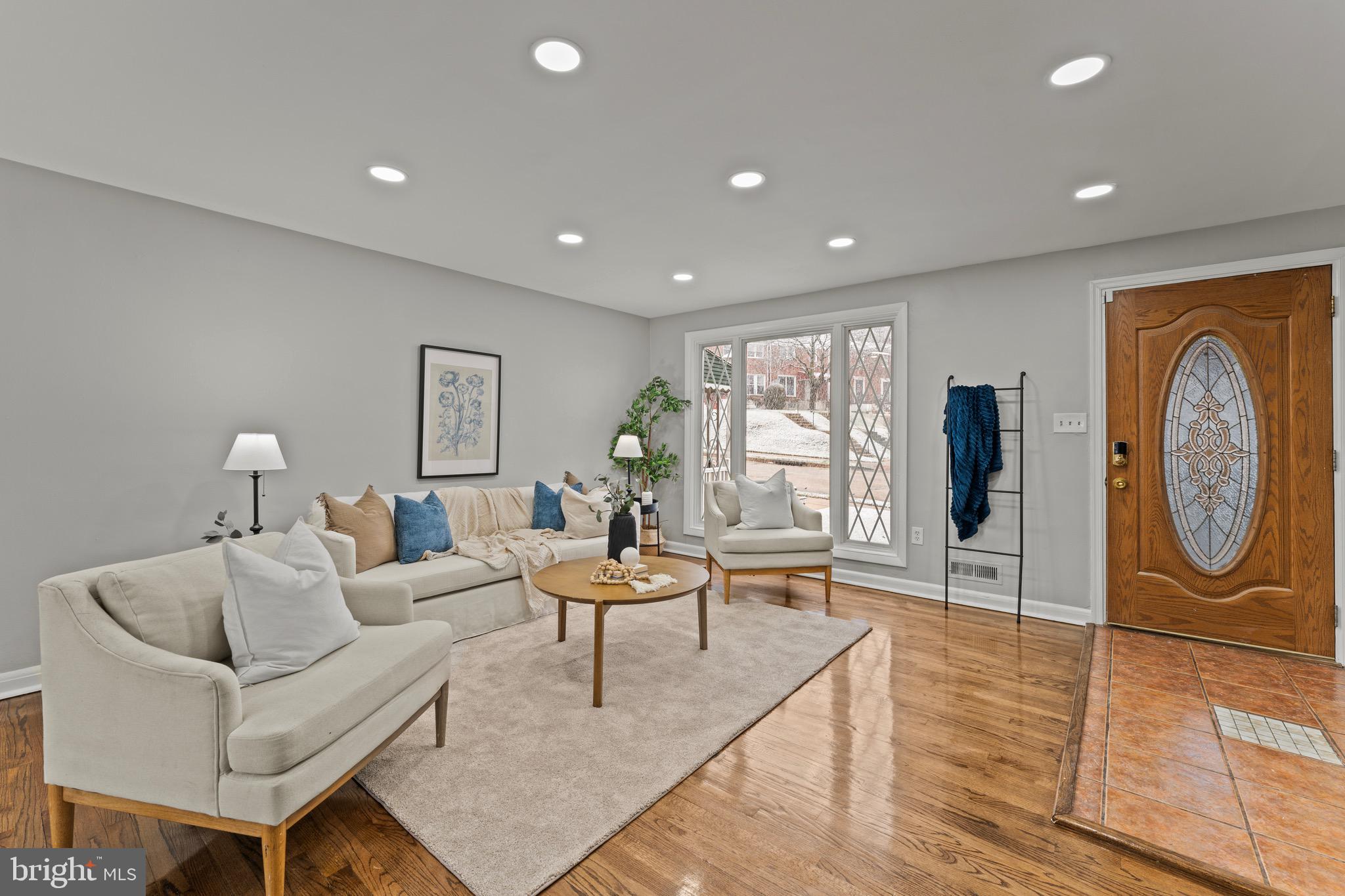 BELVEDERE SQUARE - Residential