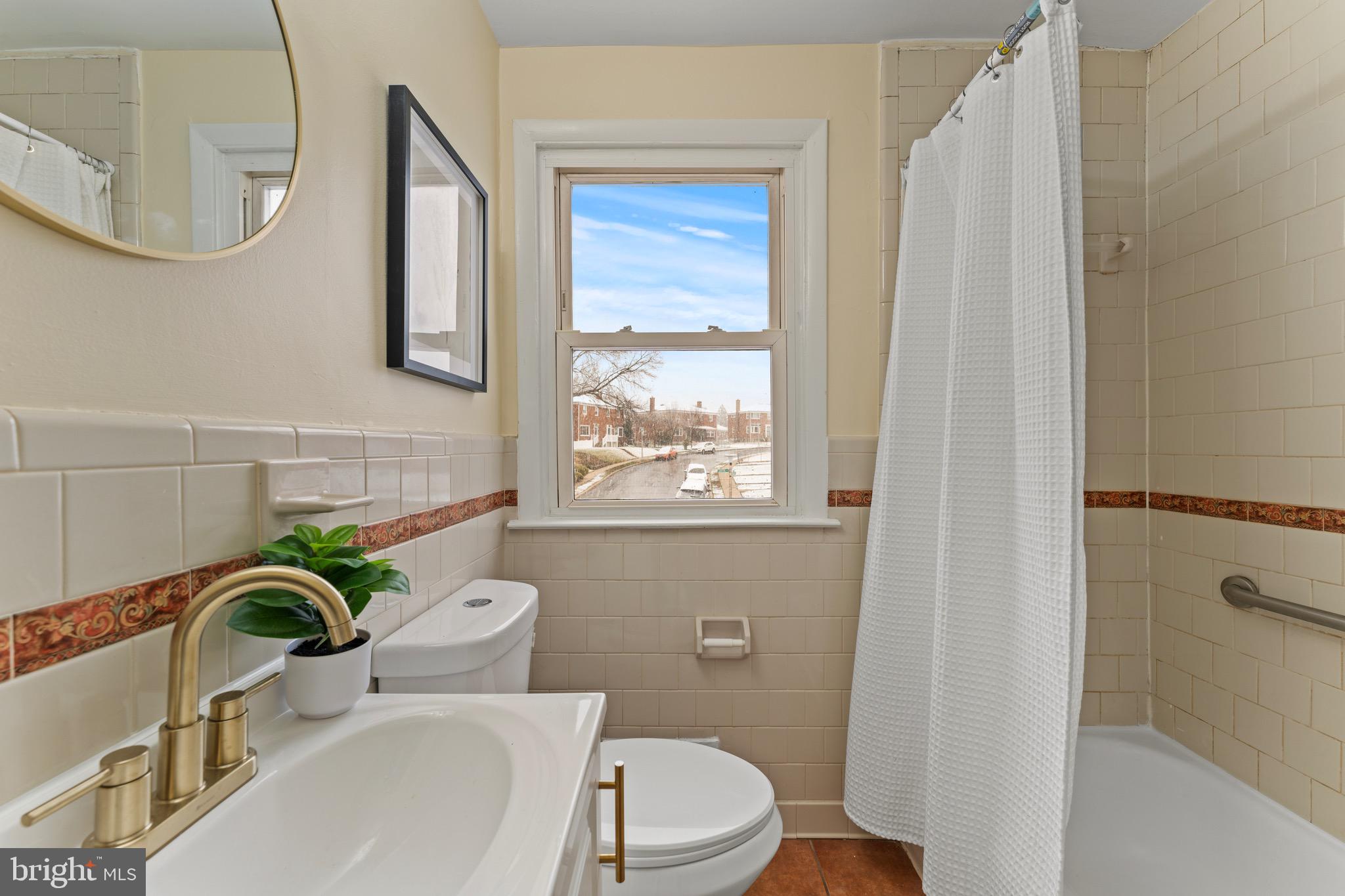 BELVEDERE SQUARE - Residential