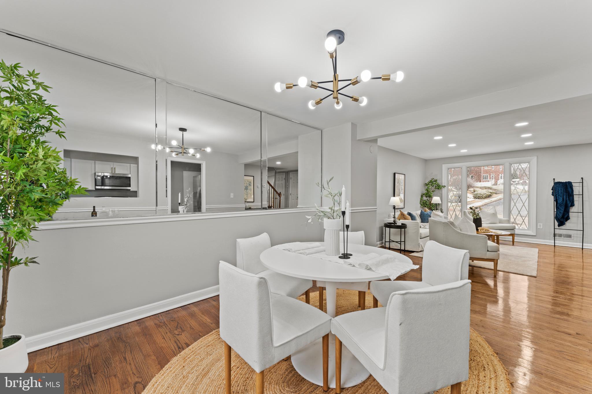 BELVEDERE SQUARE - Residential