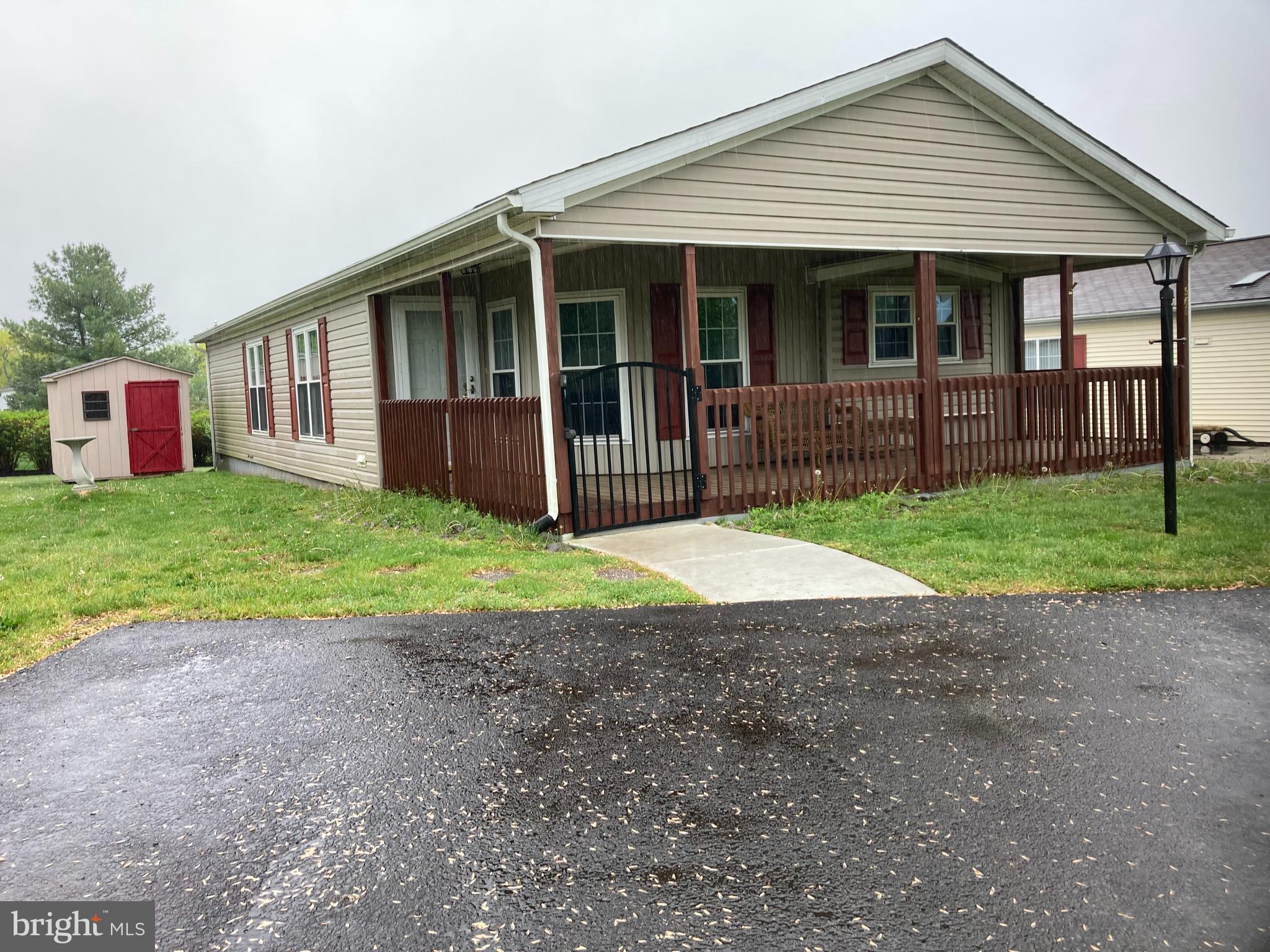 BUCKINGHAM SPRINGS - Residential