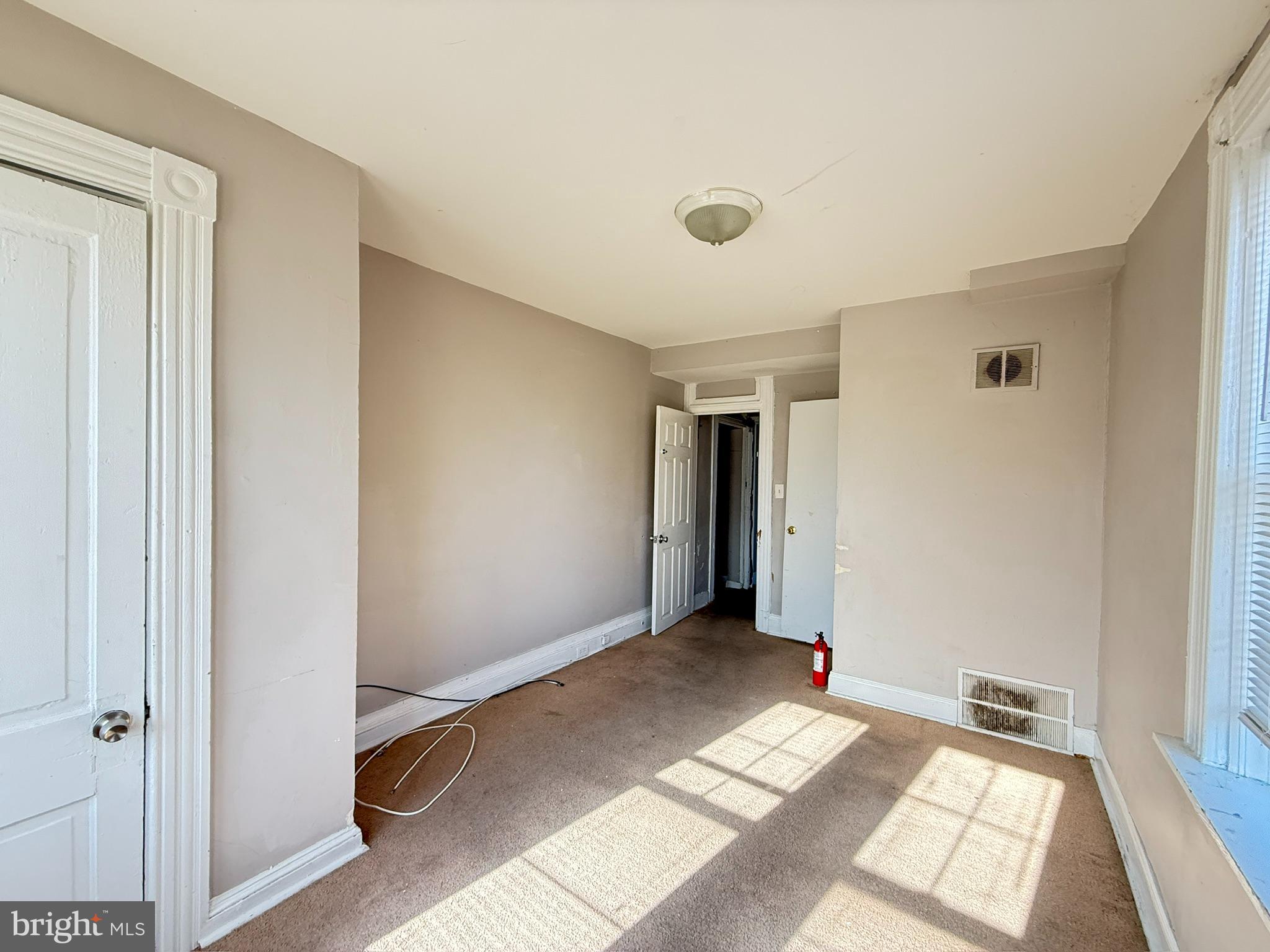 WEST ARLINGTON - Residential Income