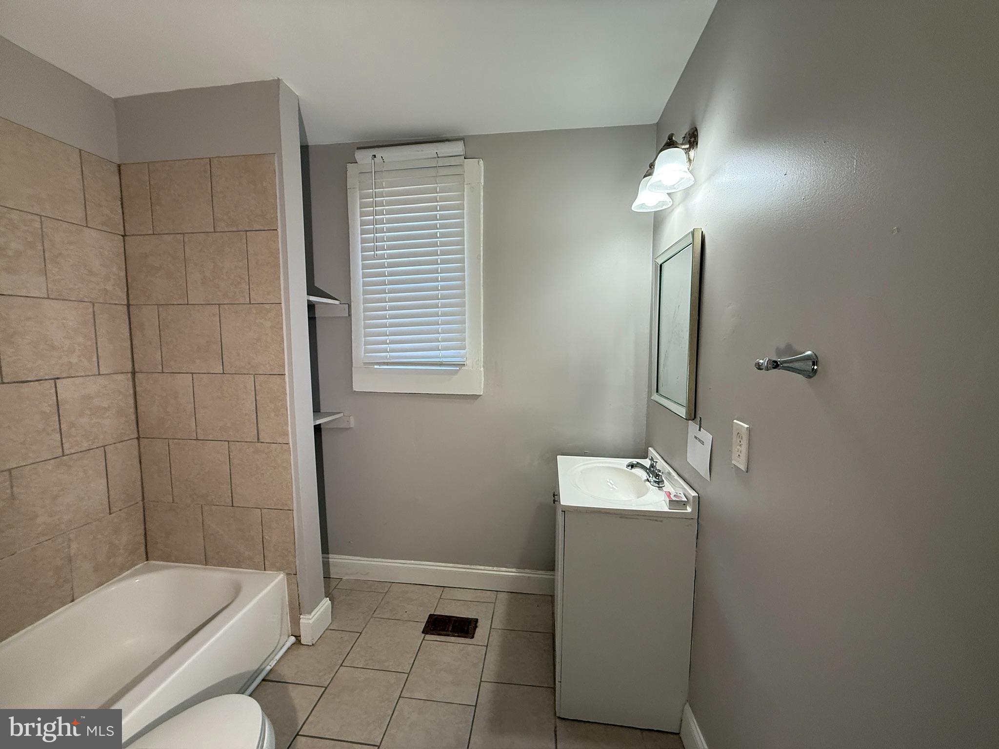 WEST ARLINGTON - Residential Income