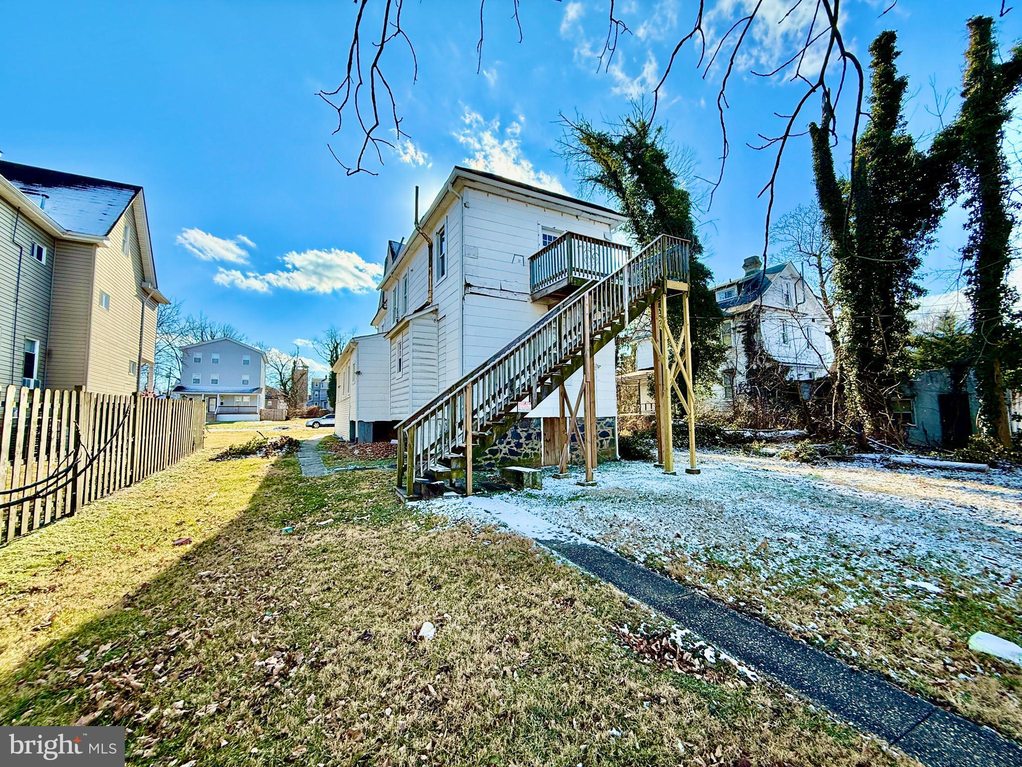 WEST ARLINGTON - Residential Income