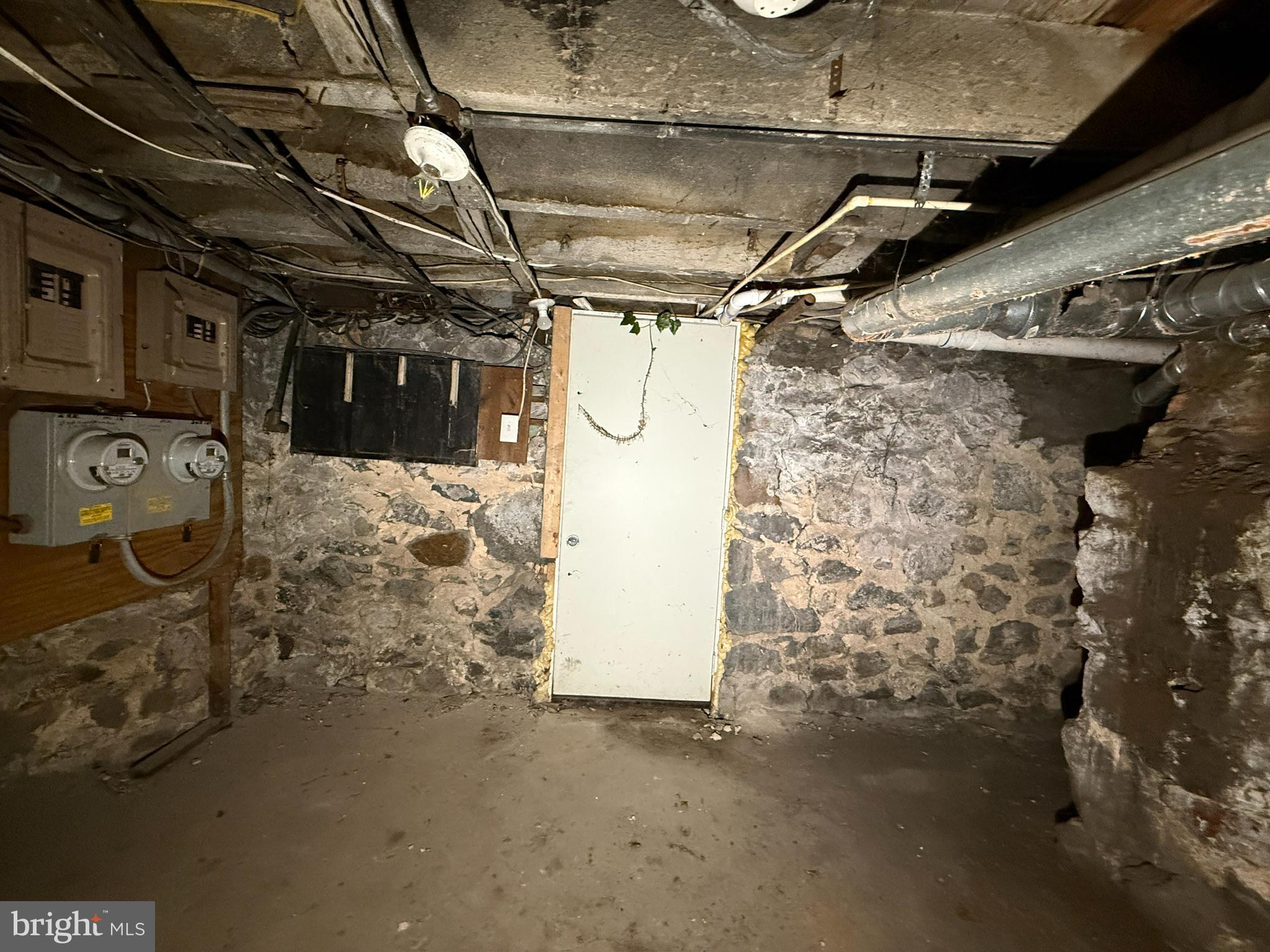 WEST ARLINGTON - Residential Income