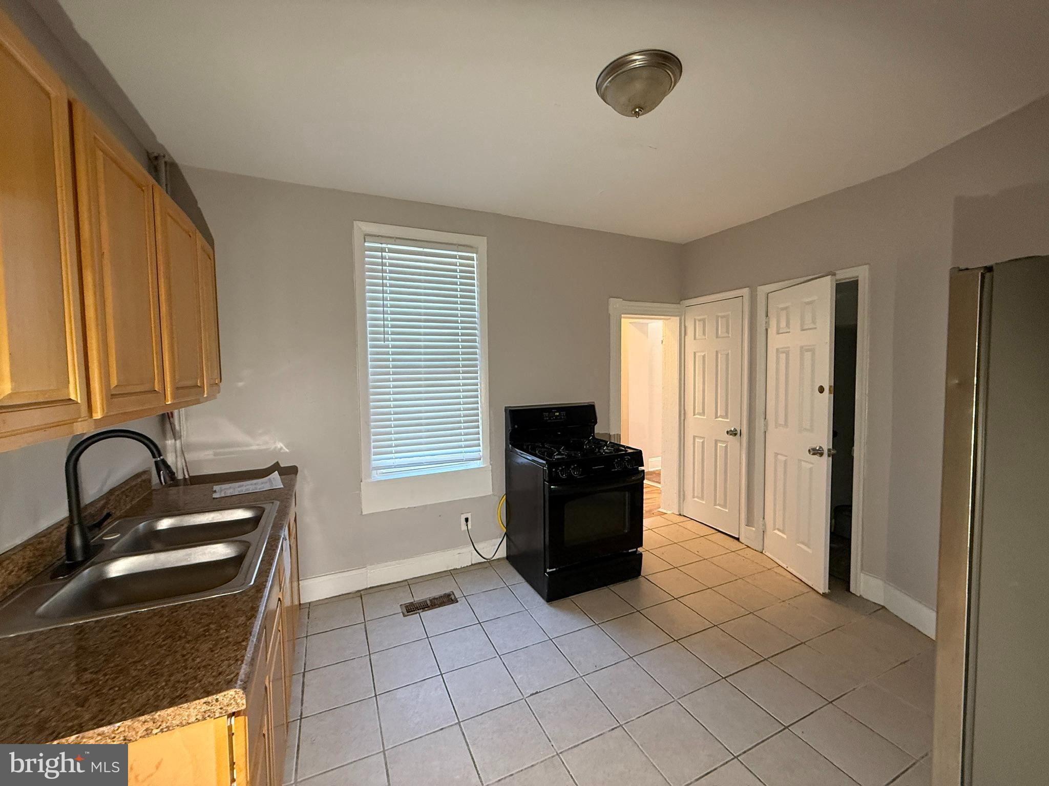 WEST ARLINGTON - Residential Income