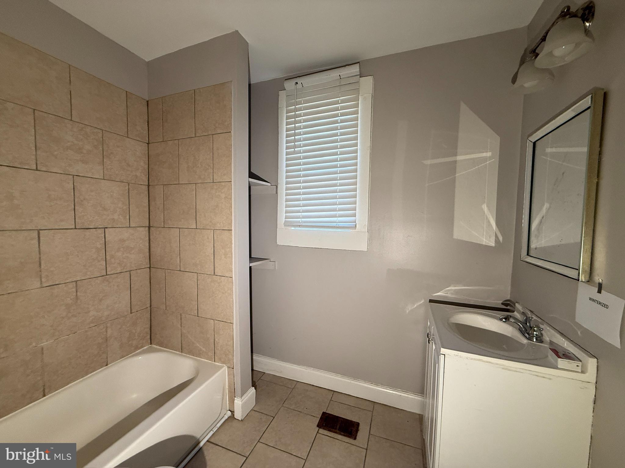 WEST ARLINGTON - Residential Income