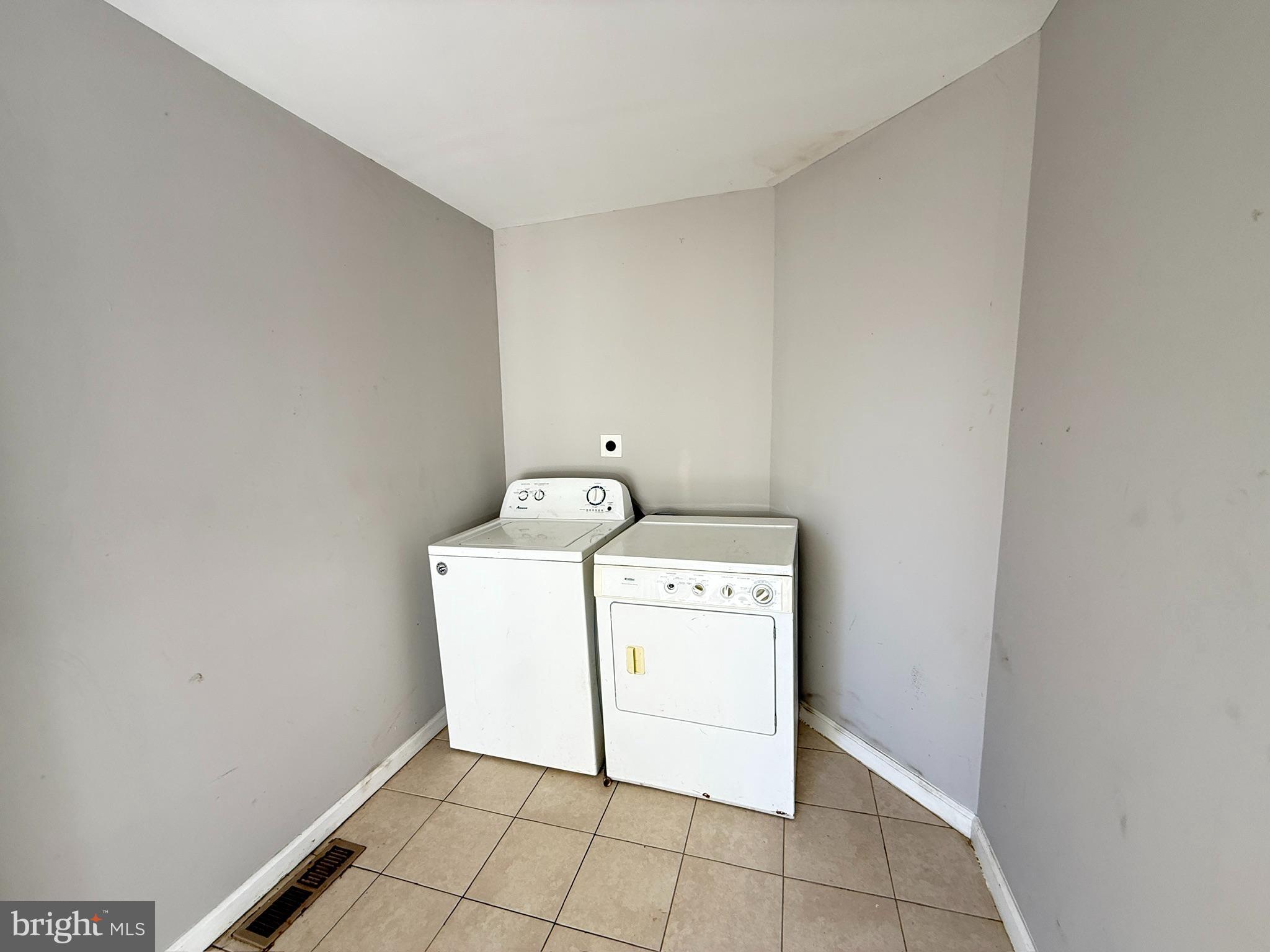 WEST ARLINGTON - Residential Income