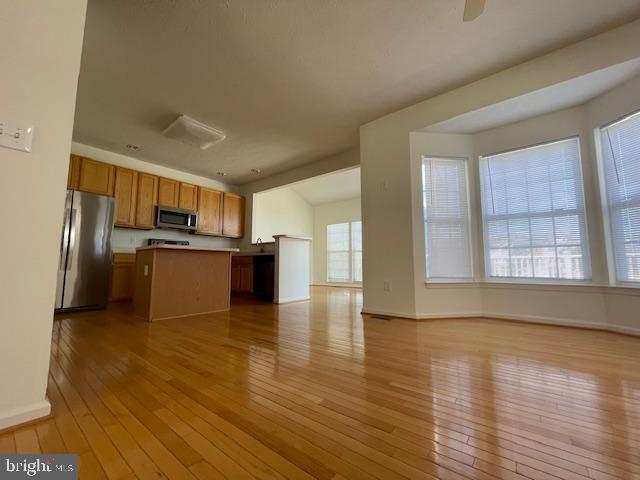 SEVEN OAKS - Residential Lease