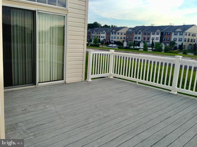 SEVEN OAKS - Residential Lease