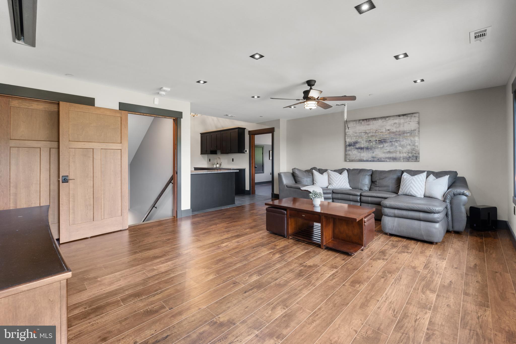 GAMBRILLS - Residential