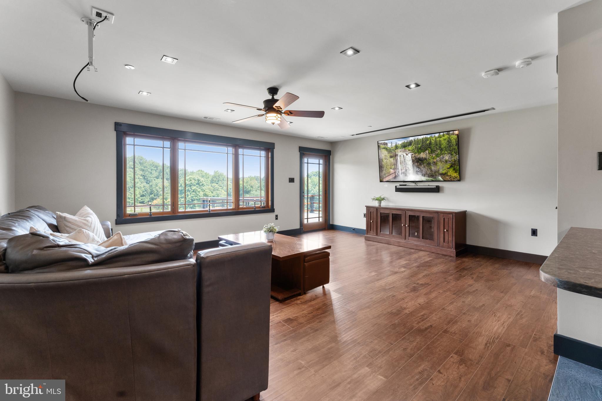 GAMBRILLS - Residential