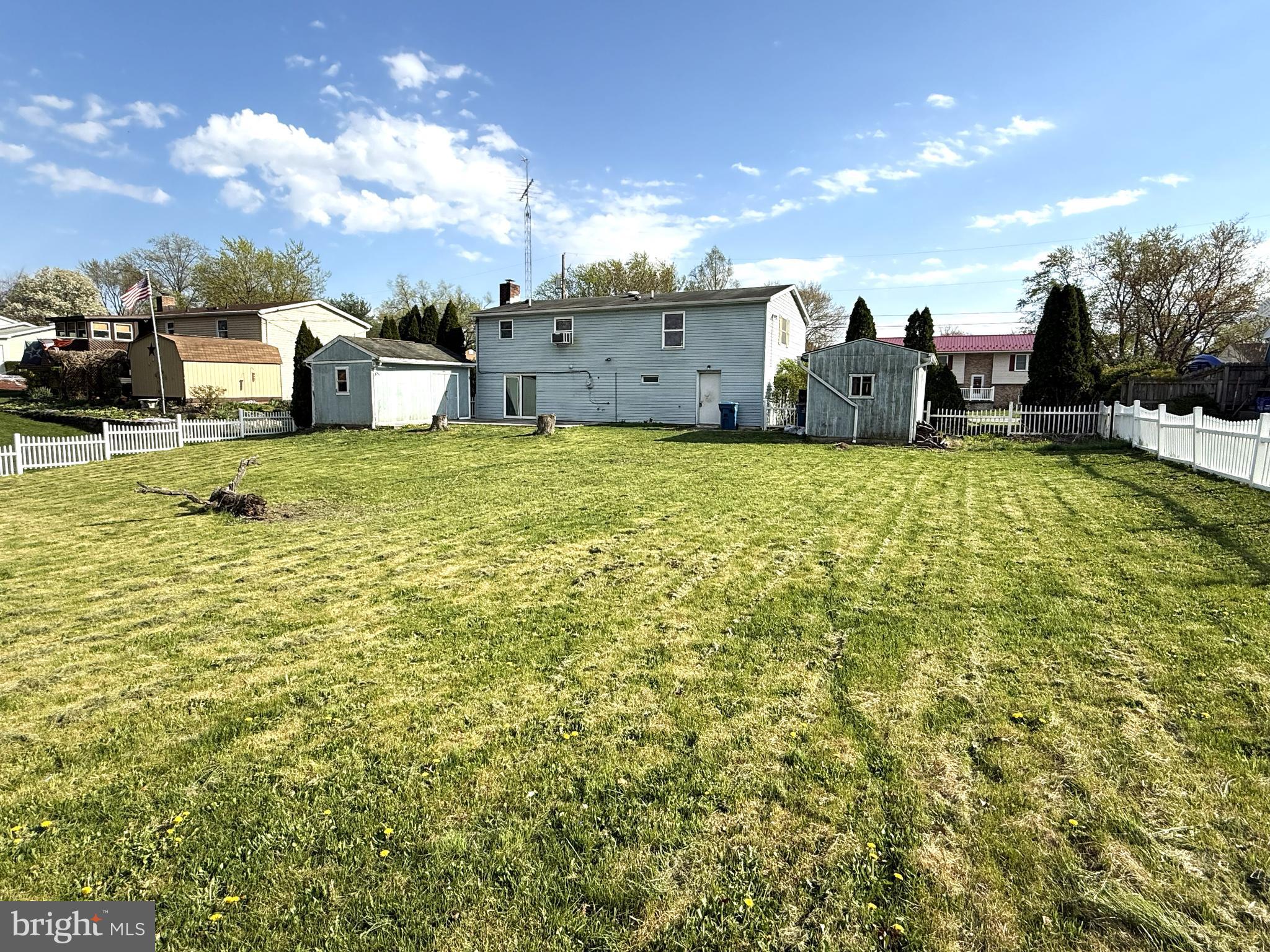 LAKEVIEW HEIGHTS - Residential