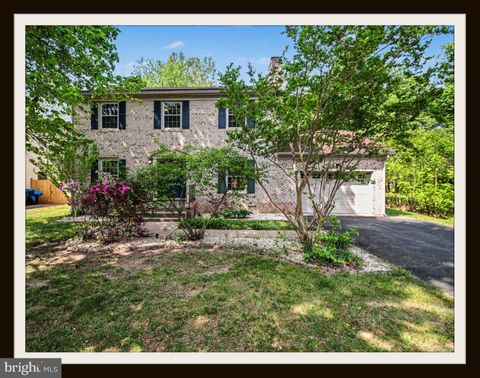 Photo of 2127 Aquia Dr, STAFFORD, VA 22554 (MLS # VAST2048524)