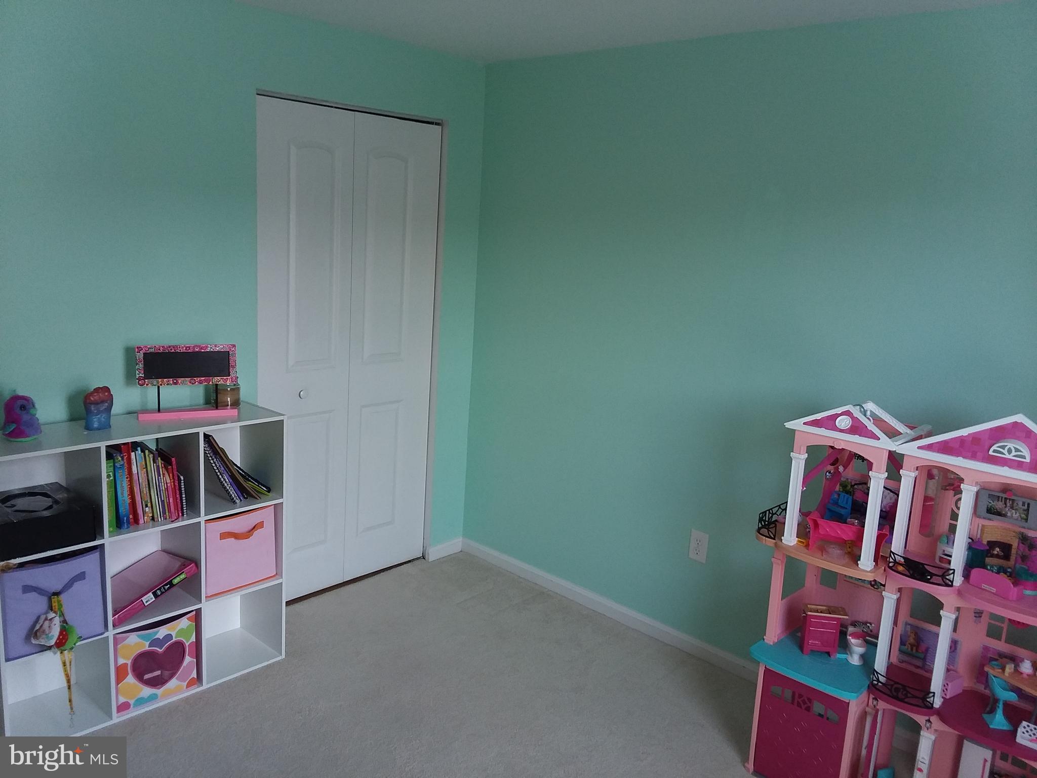 CLOVERLEAF TOWNHOUSES - Residential