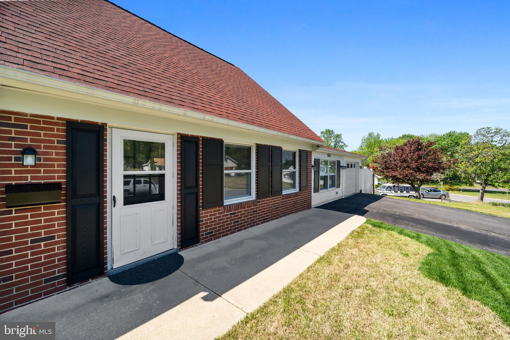 BUCKINGHAM AT BELAIR - Residential