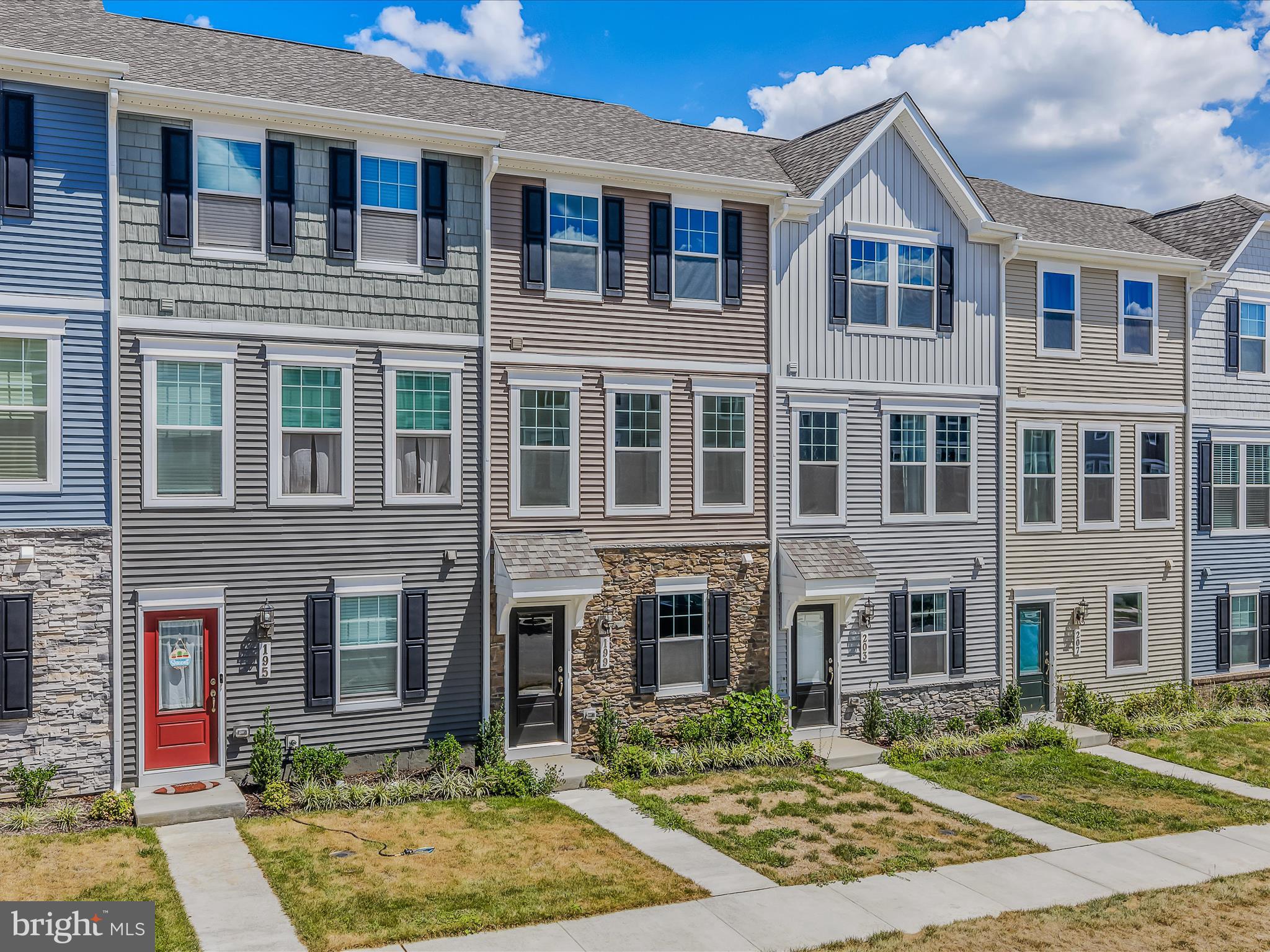 PRESIDENTS POINTE - Residential Lease