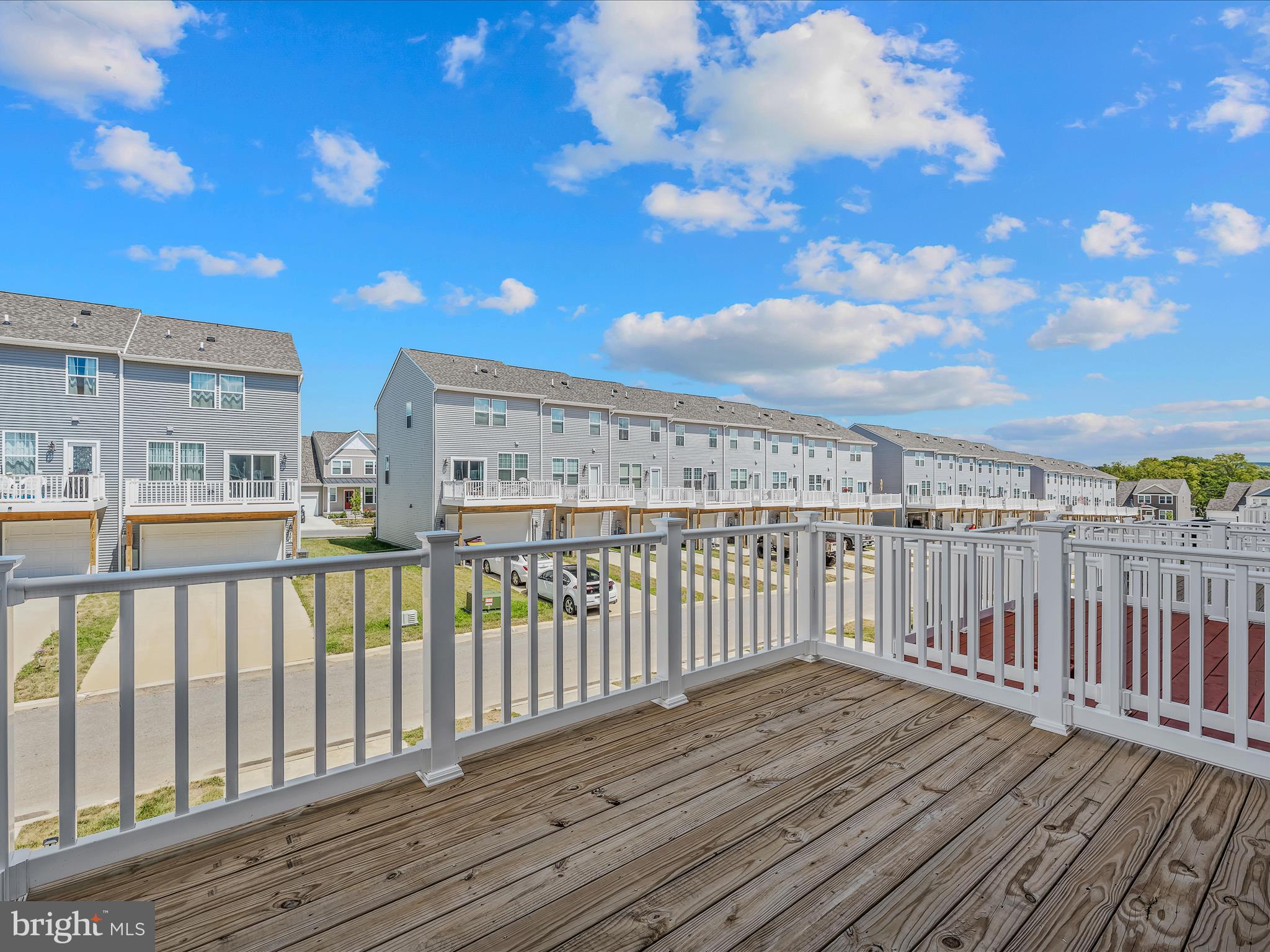 PRESIDENTS POINTE - Residential Lease