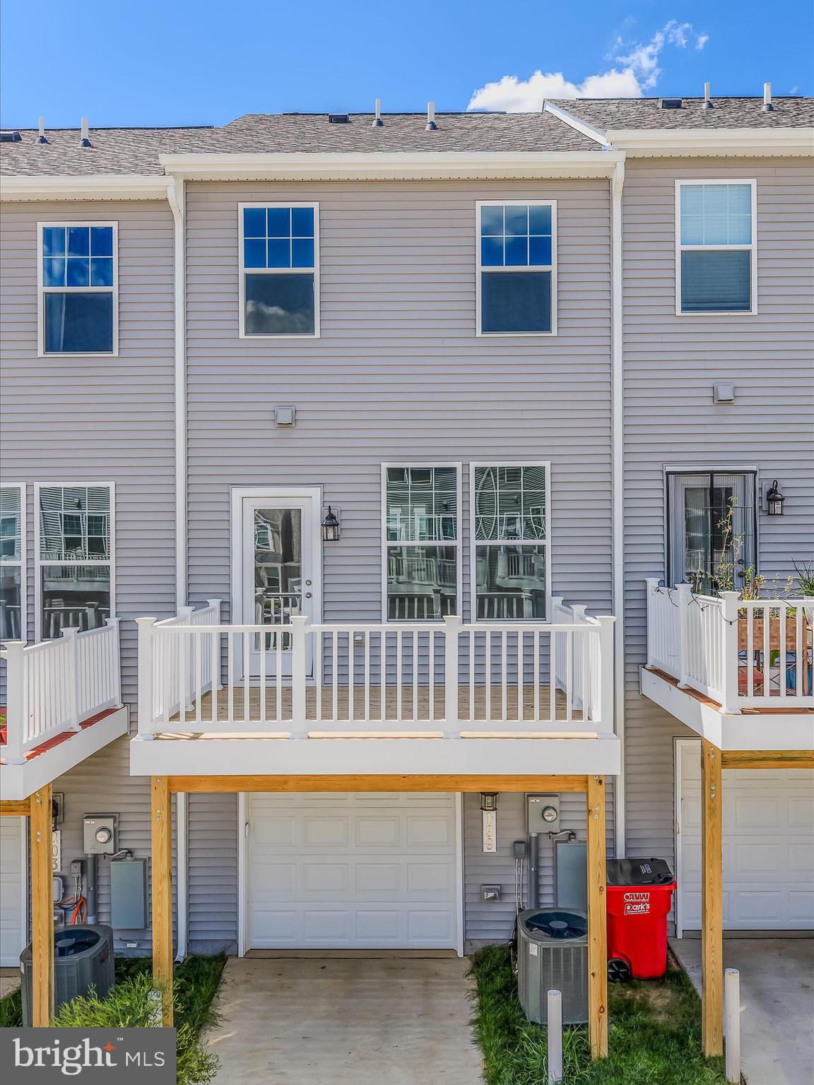 PRESIDENTS POINTE - Residential Lease