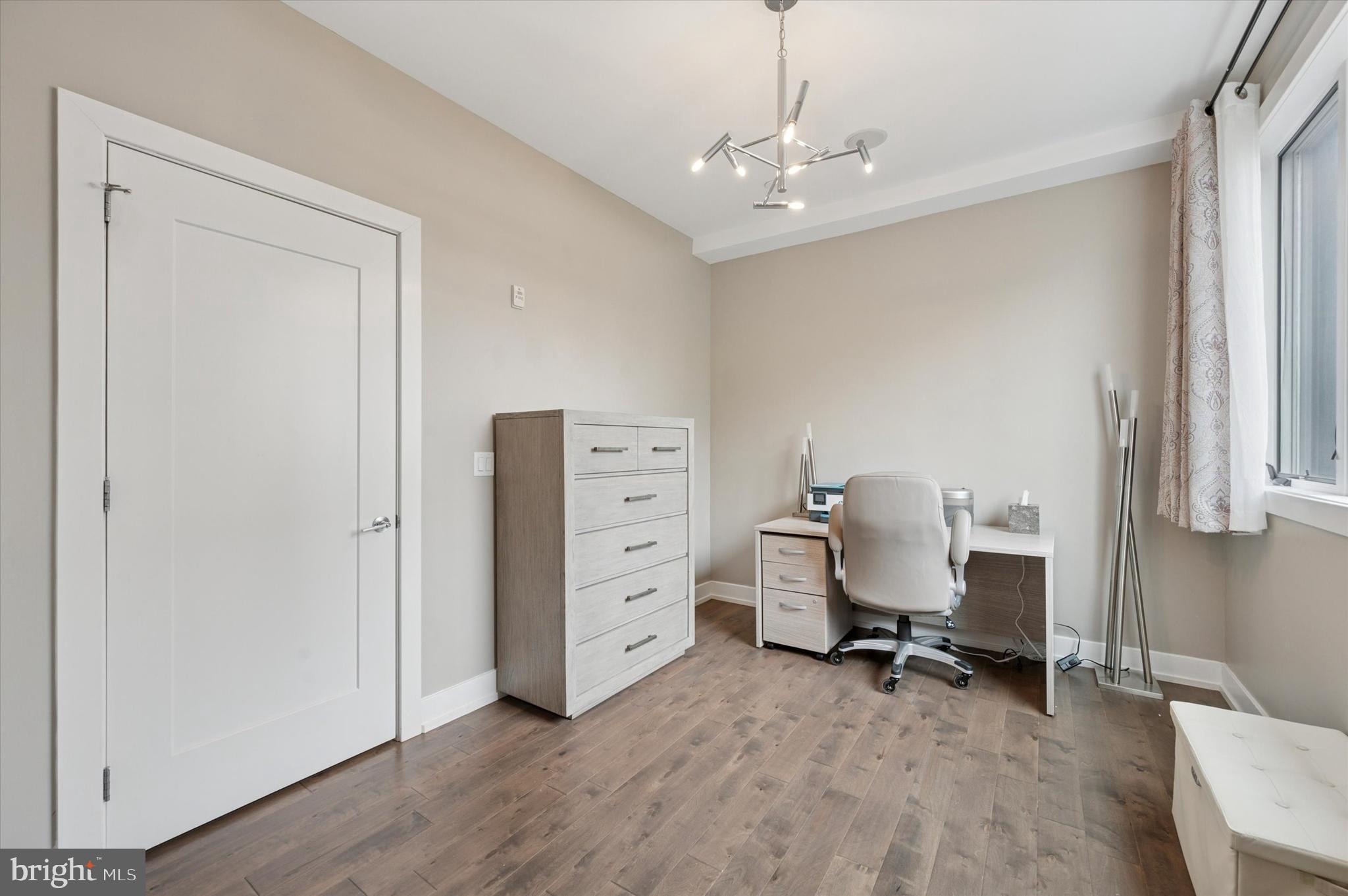 WASHINGTON SQ WEST - Residential