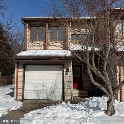 Photo of 347 - B Oakwood Avenue, GLASSBORO, NJ 08028 (MLS # NJGL2068942)