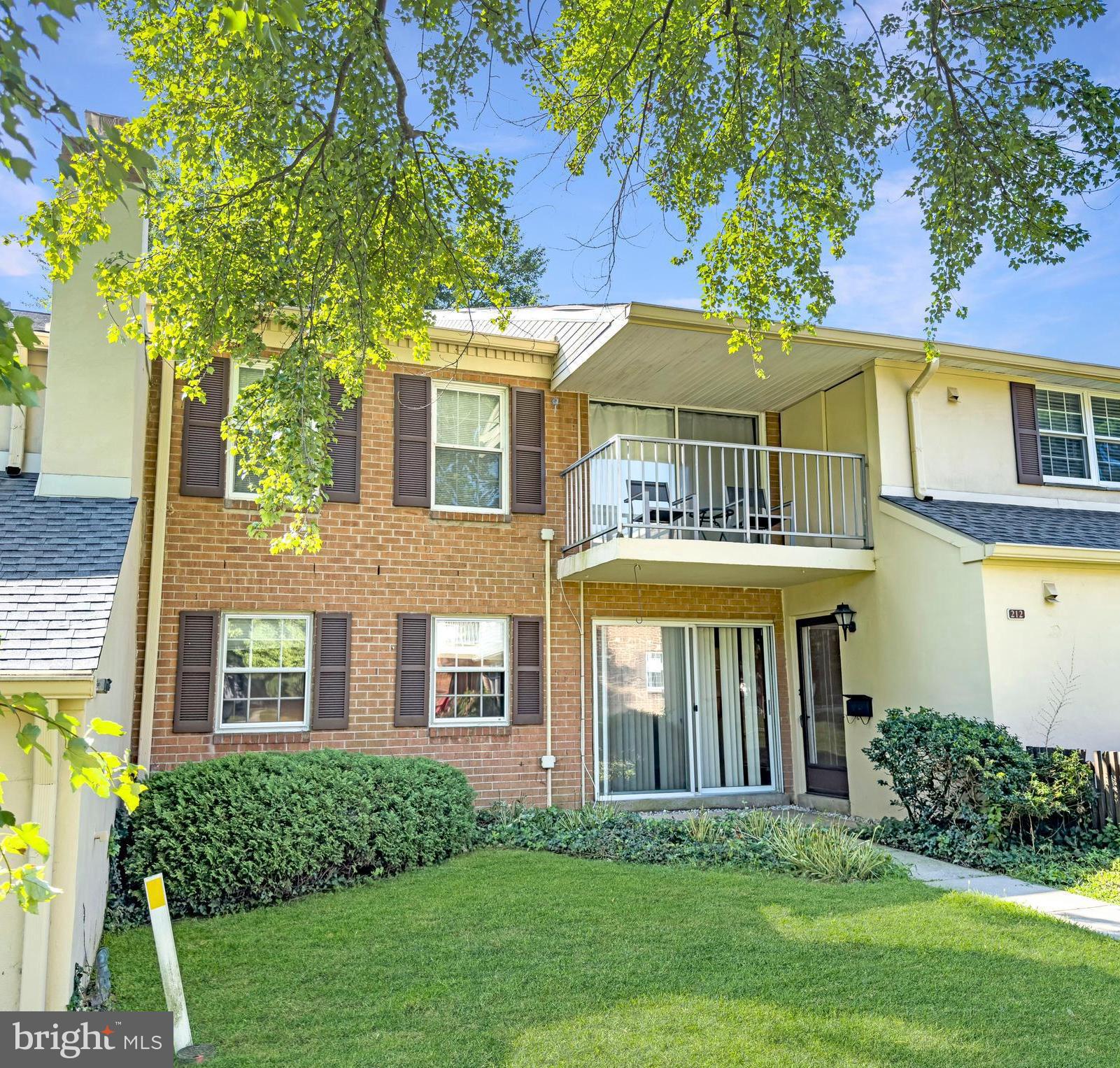 Welcome to Old Forge Crossing, a beautifully maintained community in a highly desired location! This move-in ready 1-bedroom, 1-bathroom first-floor condo across from the pool offers comfortable, convenient living with newer paint, newer bathroom fixtures, and newer carpet in the spacious bedroom.
Enjoy the large living room and the kitchen outfitted with stainless steel appliances and five recessed lights, while the adjacent dining room/nook space with ceiling fan with lights perfect for a home office. Enjoy the convenience of an in-unit laundry room and the ease of no stairs.
Old Forge Crossing offers fantastic amenities including an outdoor pool, tennis courts, walking paths, clubhouse, barn, and scenic open space.
Located less than one mile from Trader Joe’s and just two miles to Wegmans & the King of Prussia Town Center and Mall, with easy access to shopping, dining, Wilson Farm Park, Valley Forge National Park, and Chester Valley Trail. Cats welcome per the community’s pet policy. Don’t miss this great opportunity!
***Don't miss our exclusive website for this home, featuring a 3D Matterport tour, Virtual Reality Walkthrough, detailed floor plan, professional photography, aerial drone neighborhood footage. Note: Some photos have been digitally enhanced.***