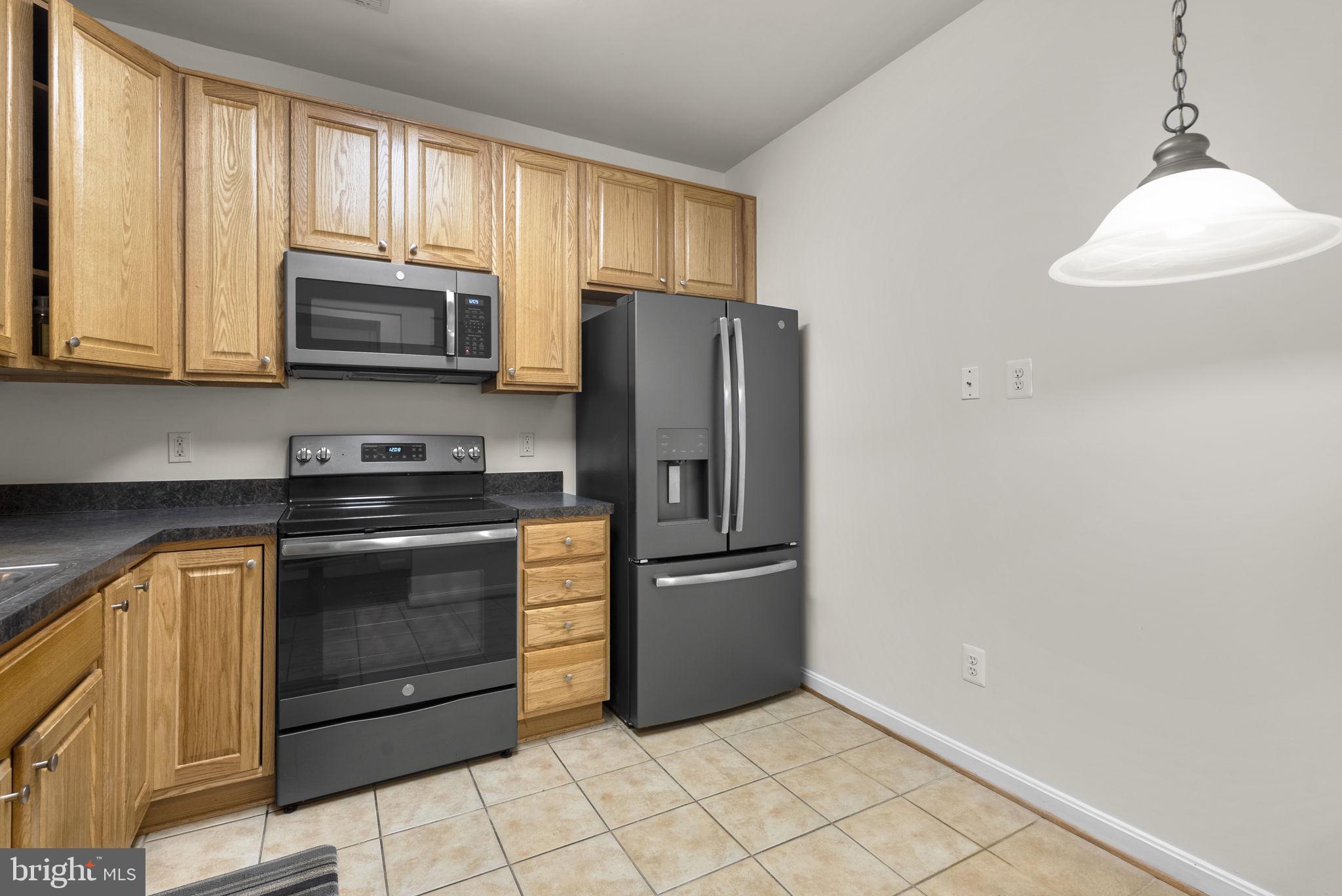 GATHERINGS AT LYNDWOOD - Residential