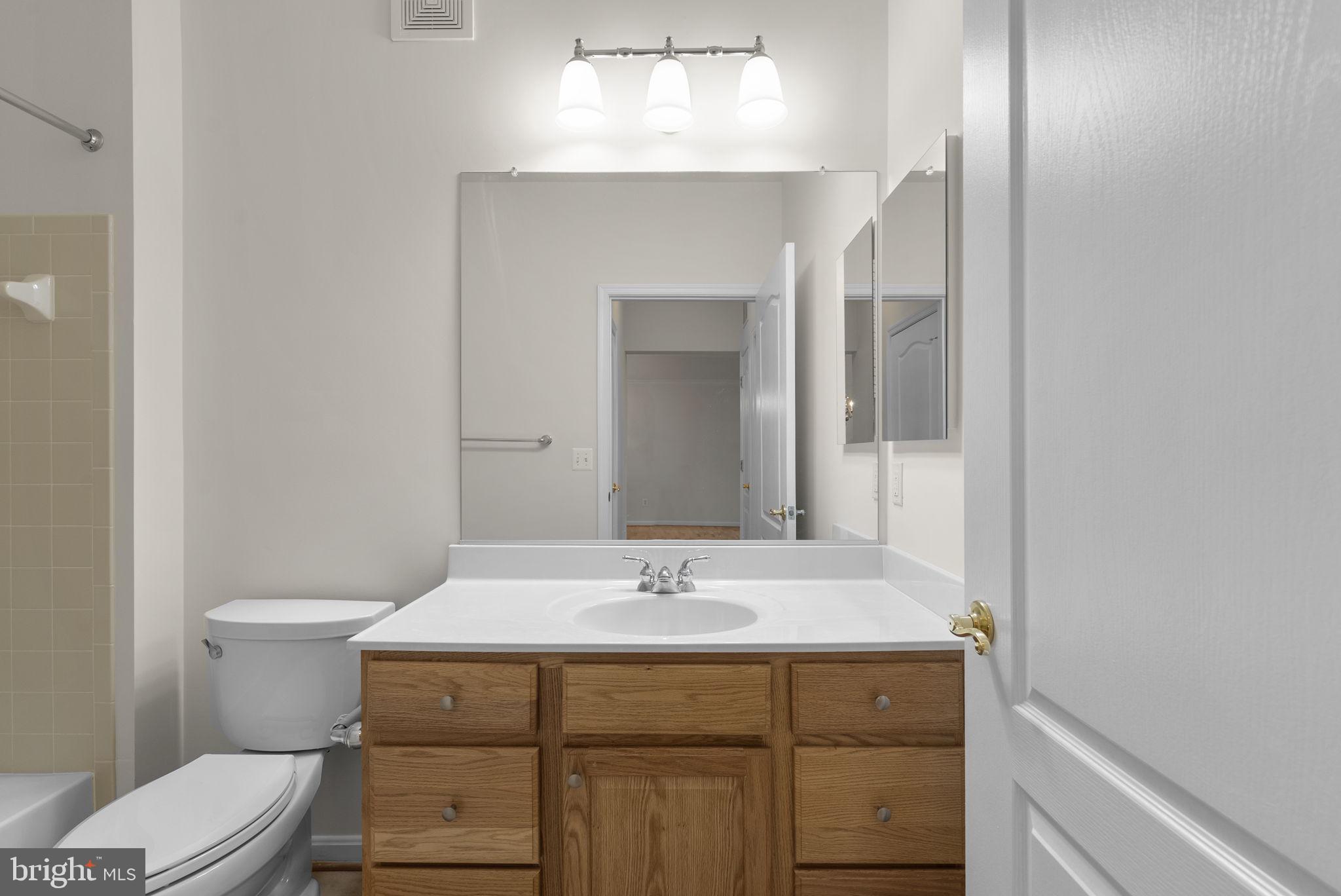 GATHERINGS AT LYNDWOOD - Residential