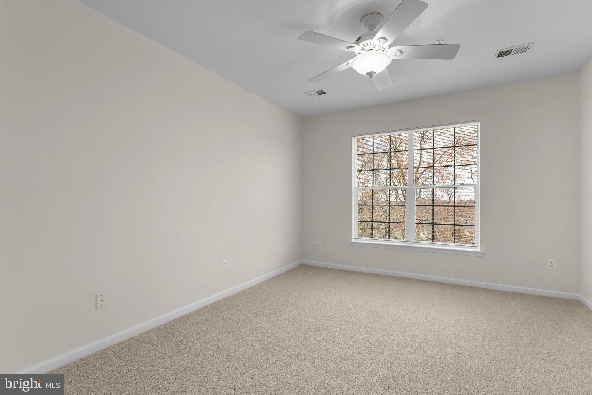 GATHERINGS AT LYNDWOOD - Residential